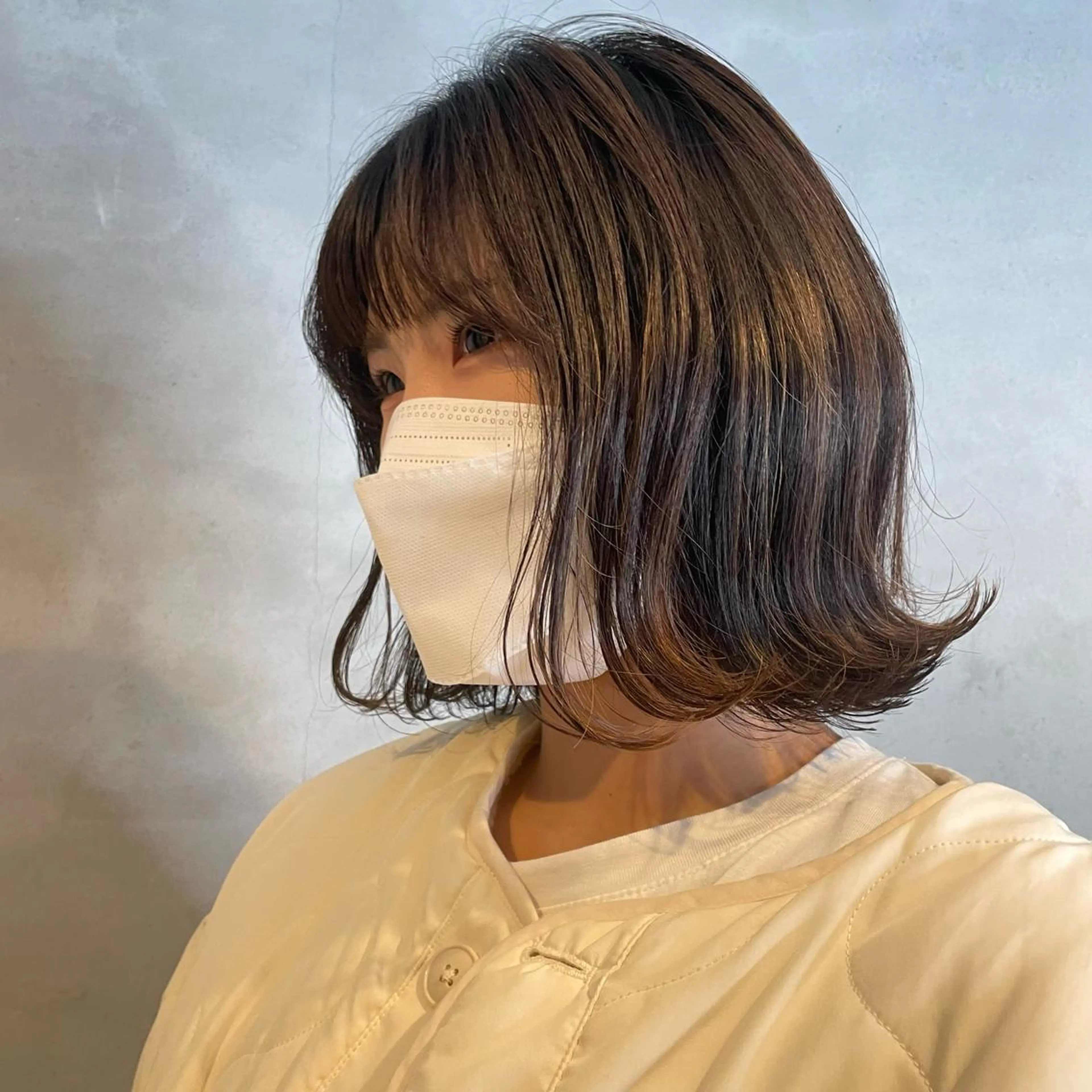 ミディアム サ チのヘアスタイル