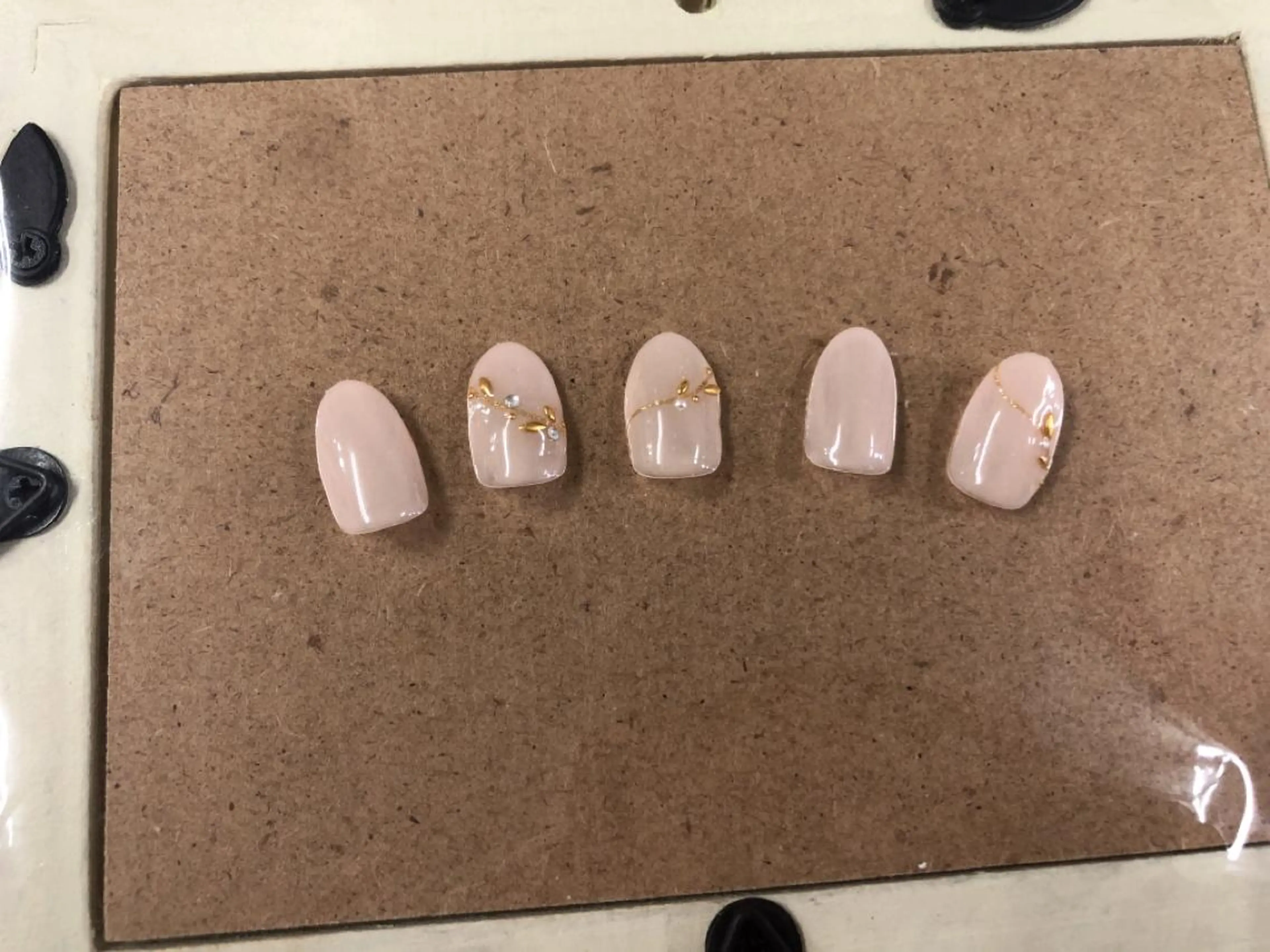 ネイル Dynamoon所属・吉田 芹菜のネイルデザイン