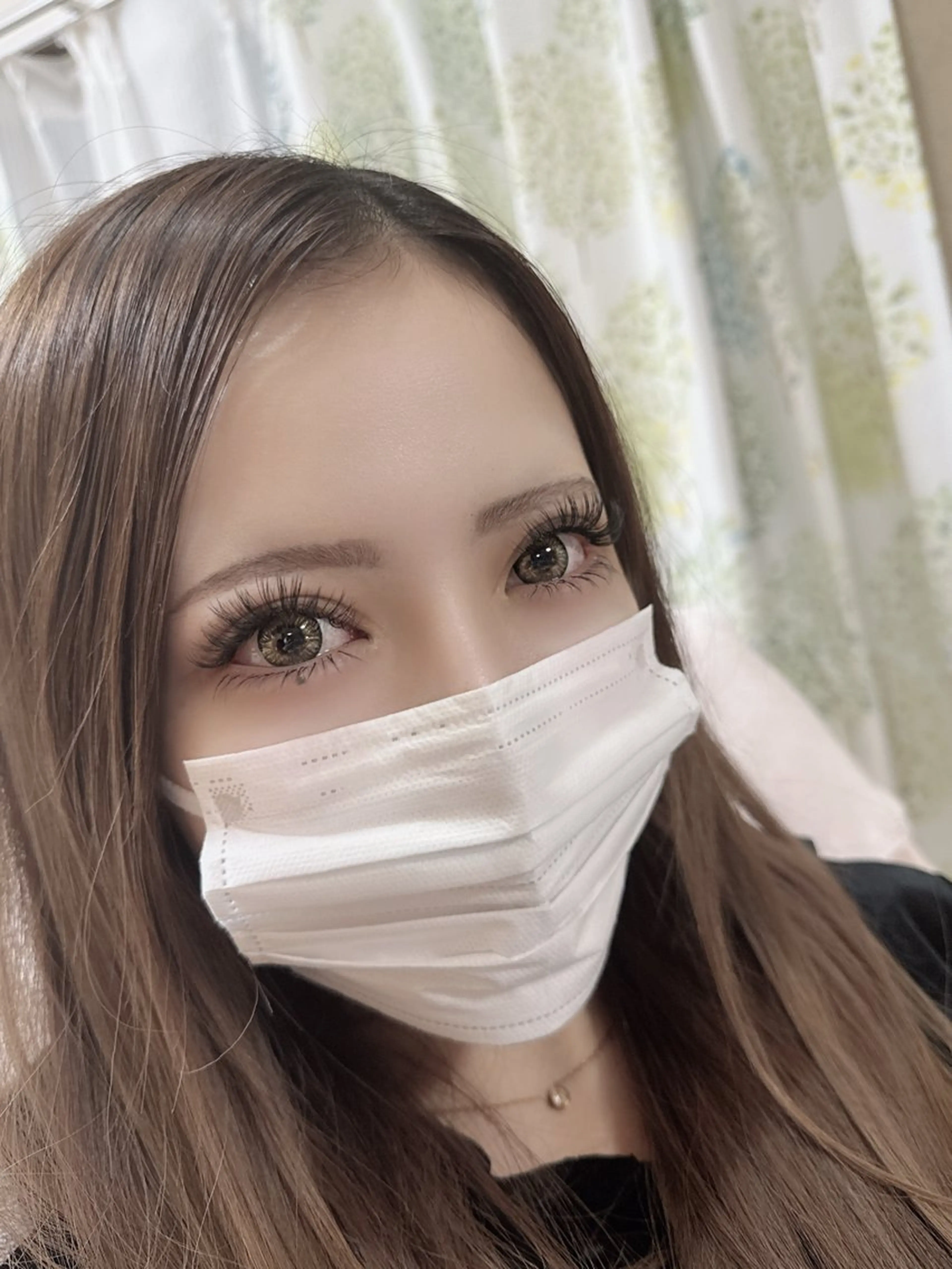 マツエク・マツパ ボリュームラッシュ 伊藤名紬 マツエク専門のマツエク・マツパデザイン