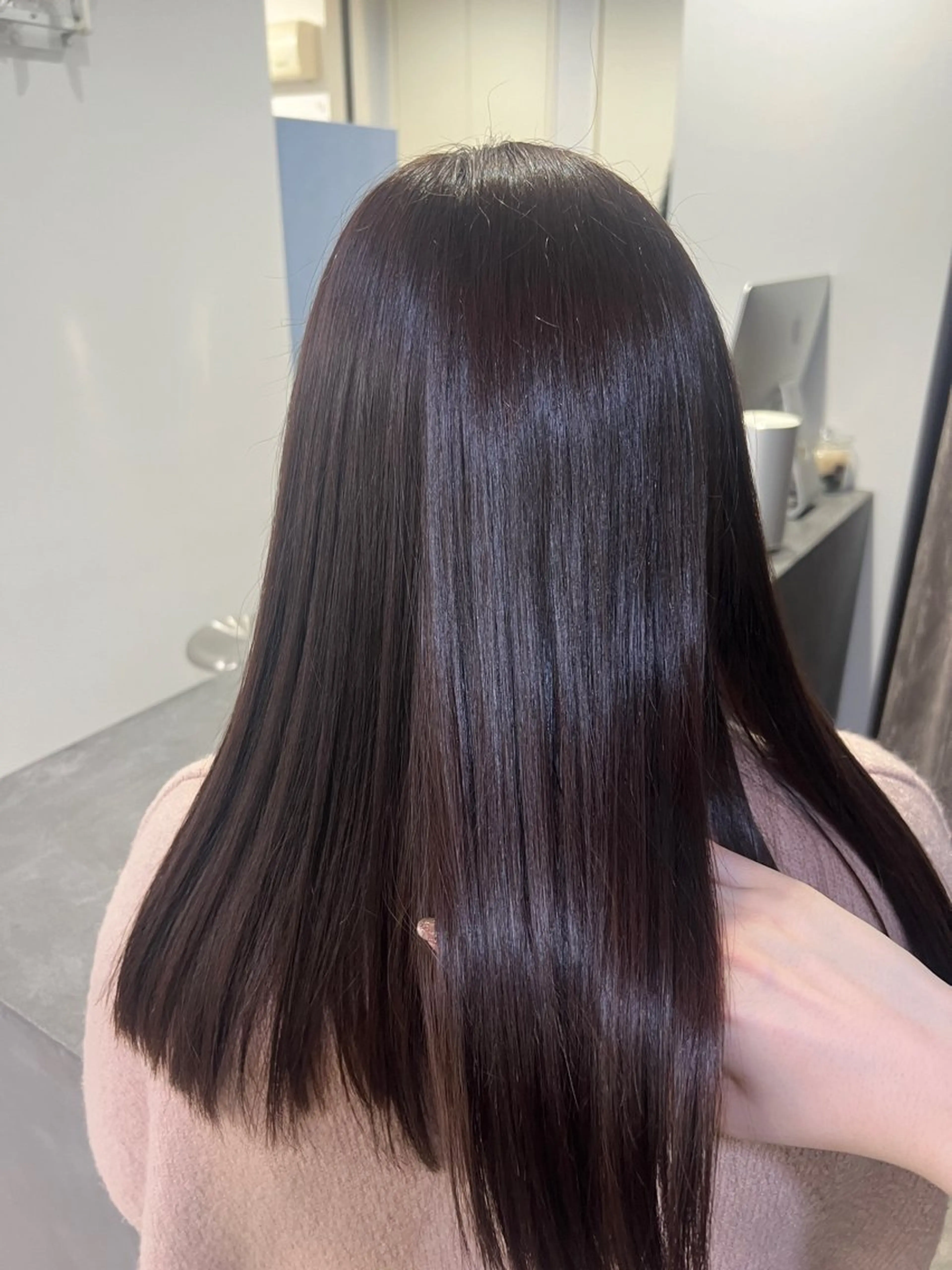 セミロング 髪質改善 宮城 萌のヘアスタイル
