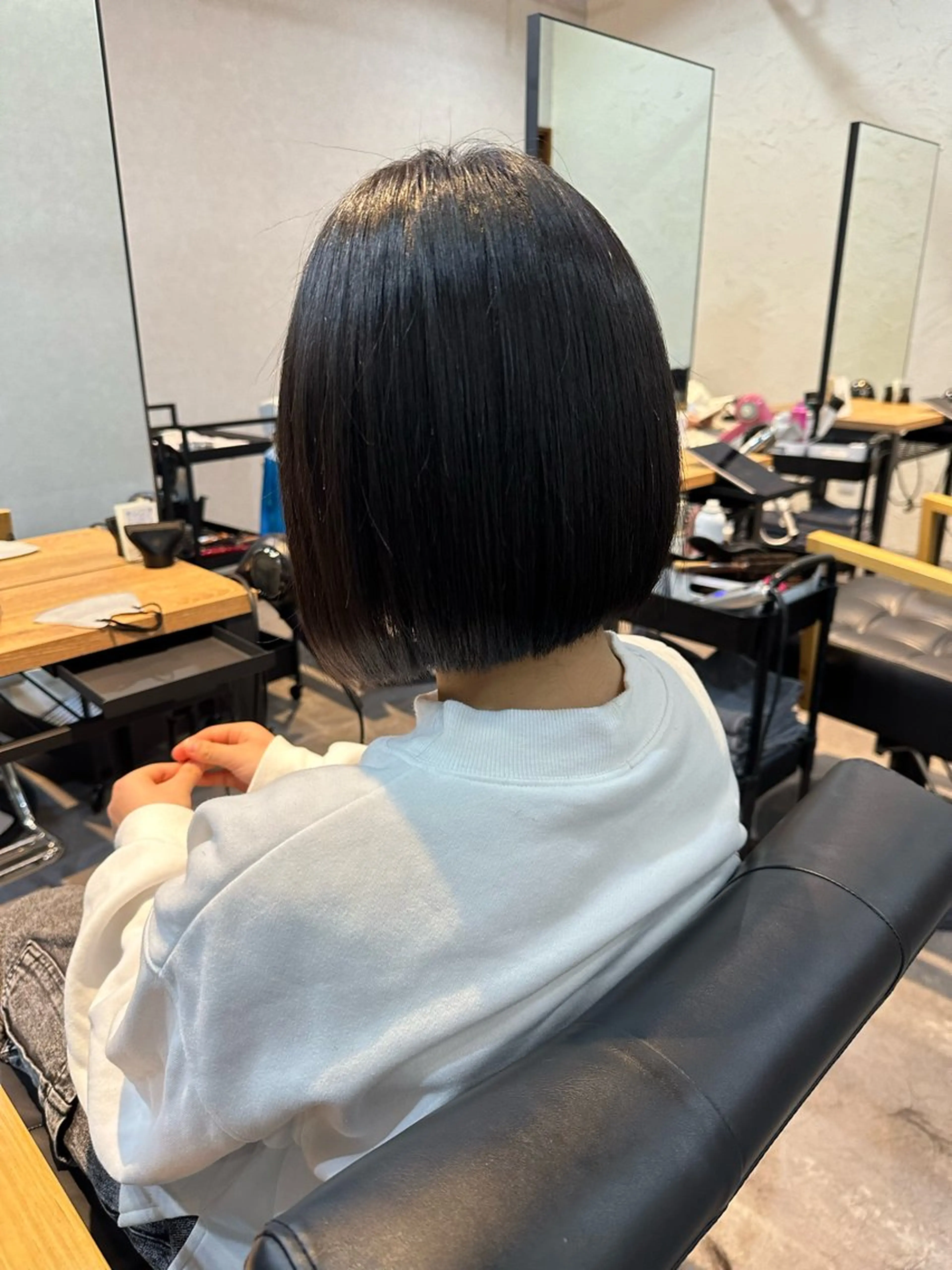 ショート 𝑭𝒖𝒌𝒂🩶 モテ髪×透明感カラーのヘアスタイル