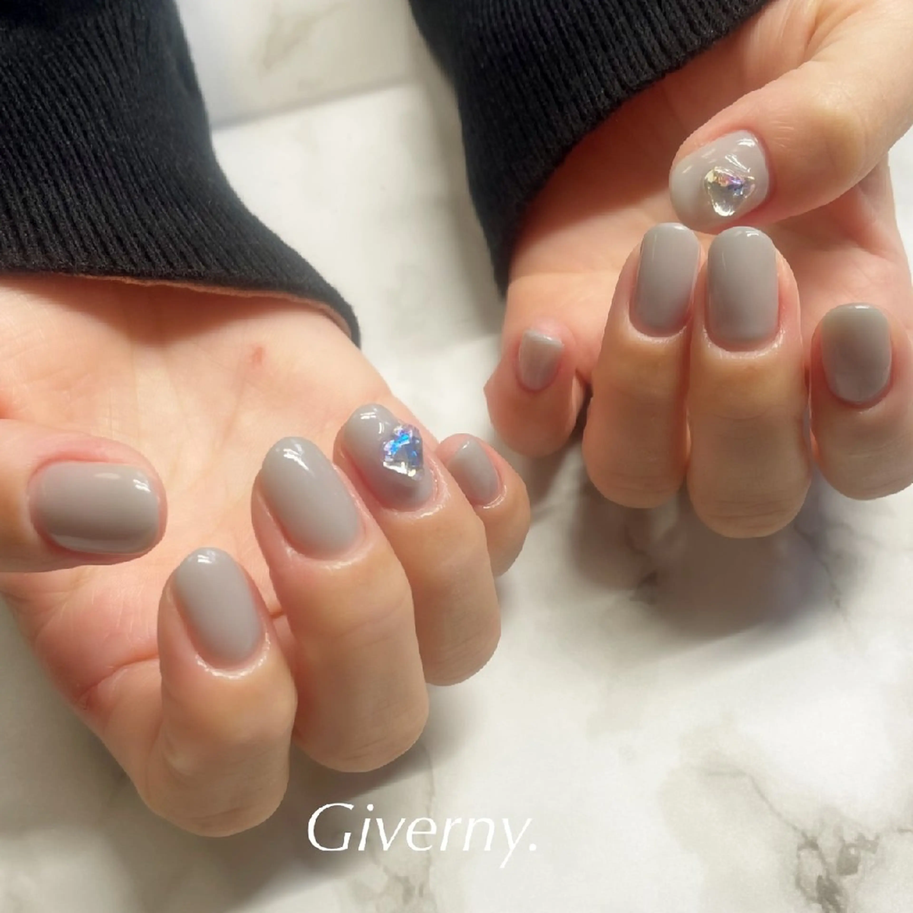 ネイル ハート ワンカラーネイル ハンドネイル Giverny .のネイルデザイン