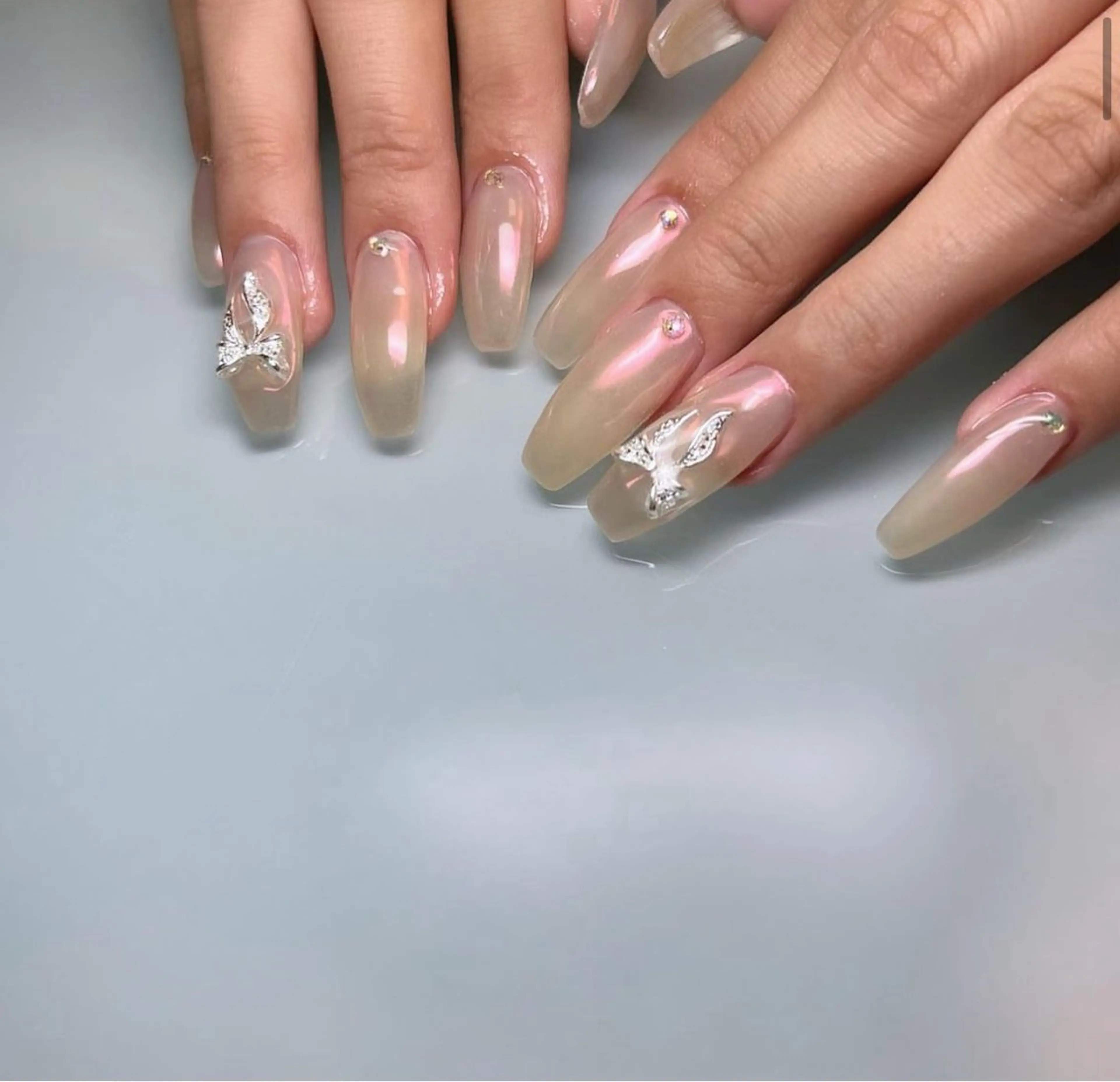 ネイル maison dari (ﾒｿﾞﾝ   ﾀﾞﾘ )所属・高橋 ユカのネイルデザイン