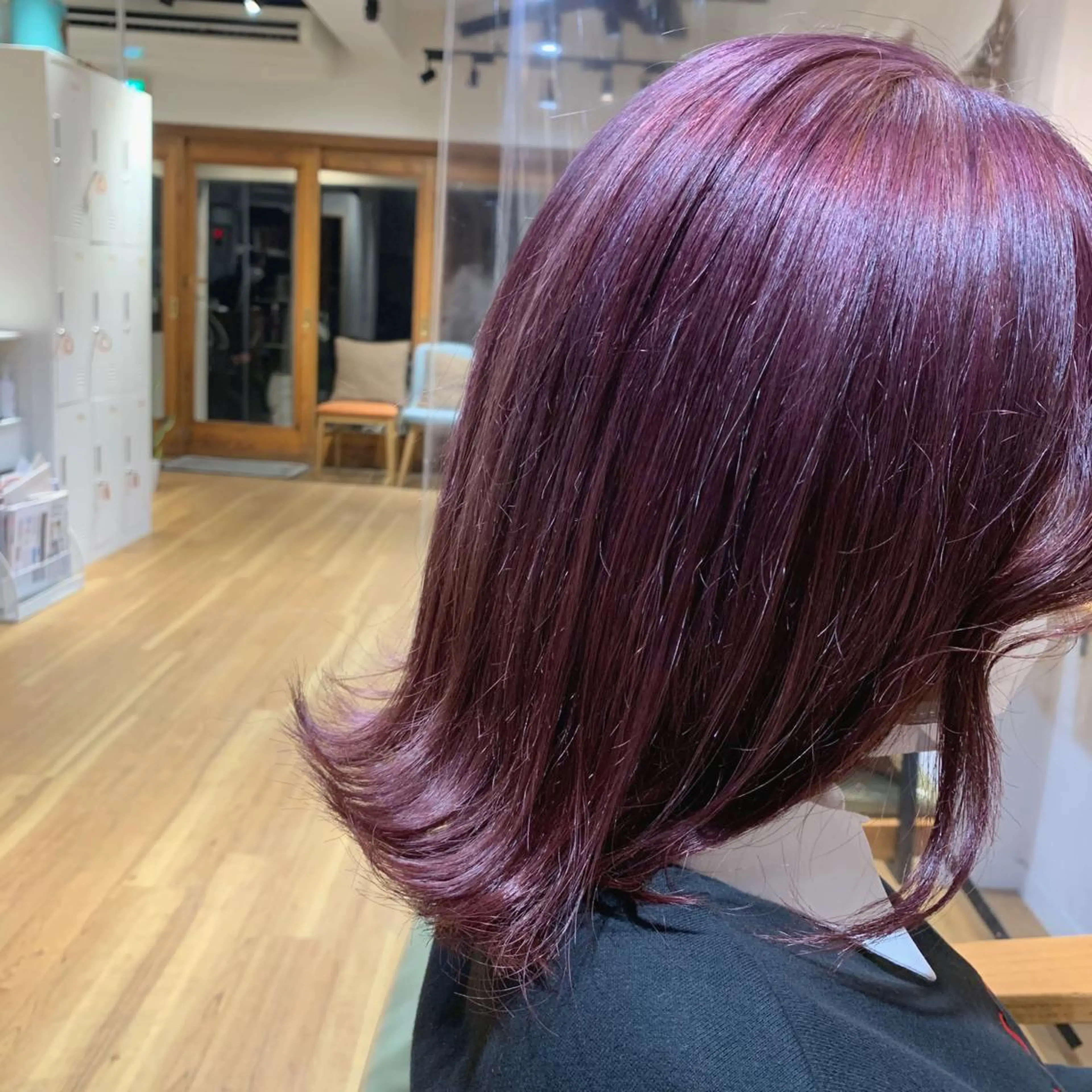 ミディアム パープルカラー カット トリートメント little 小濱彰太のヘアスタイル