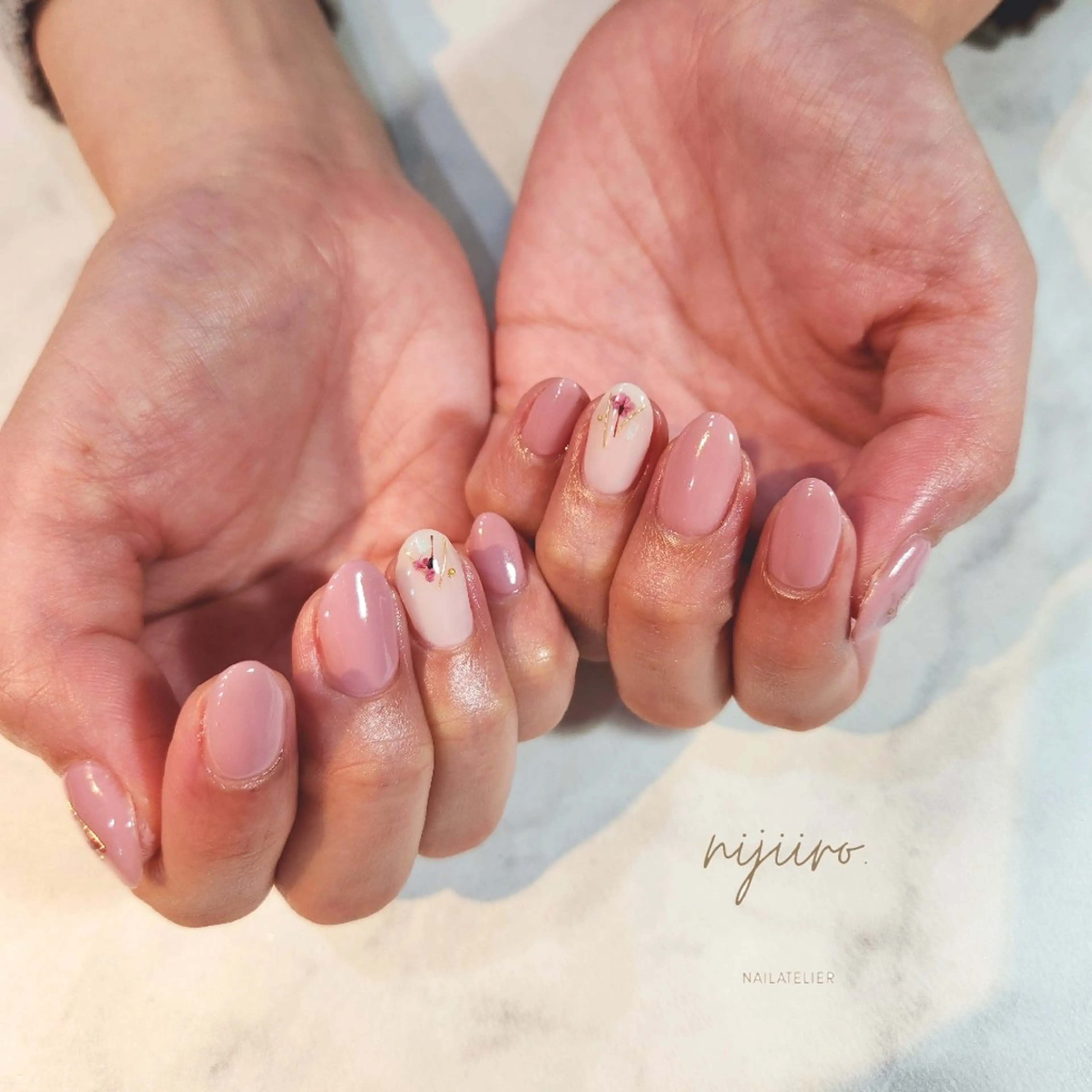 ネイル ハンドネイル nijiiro🌈 サトウのネイルデザイン