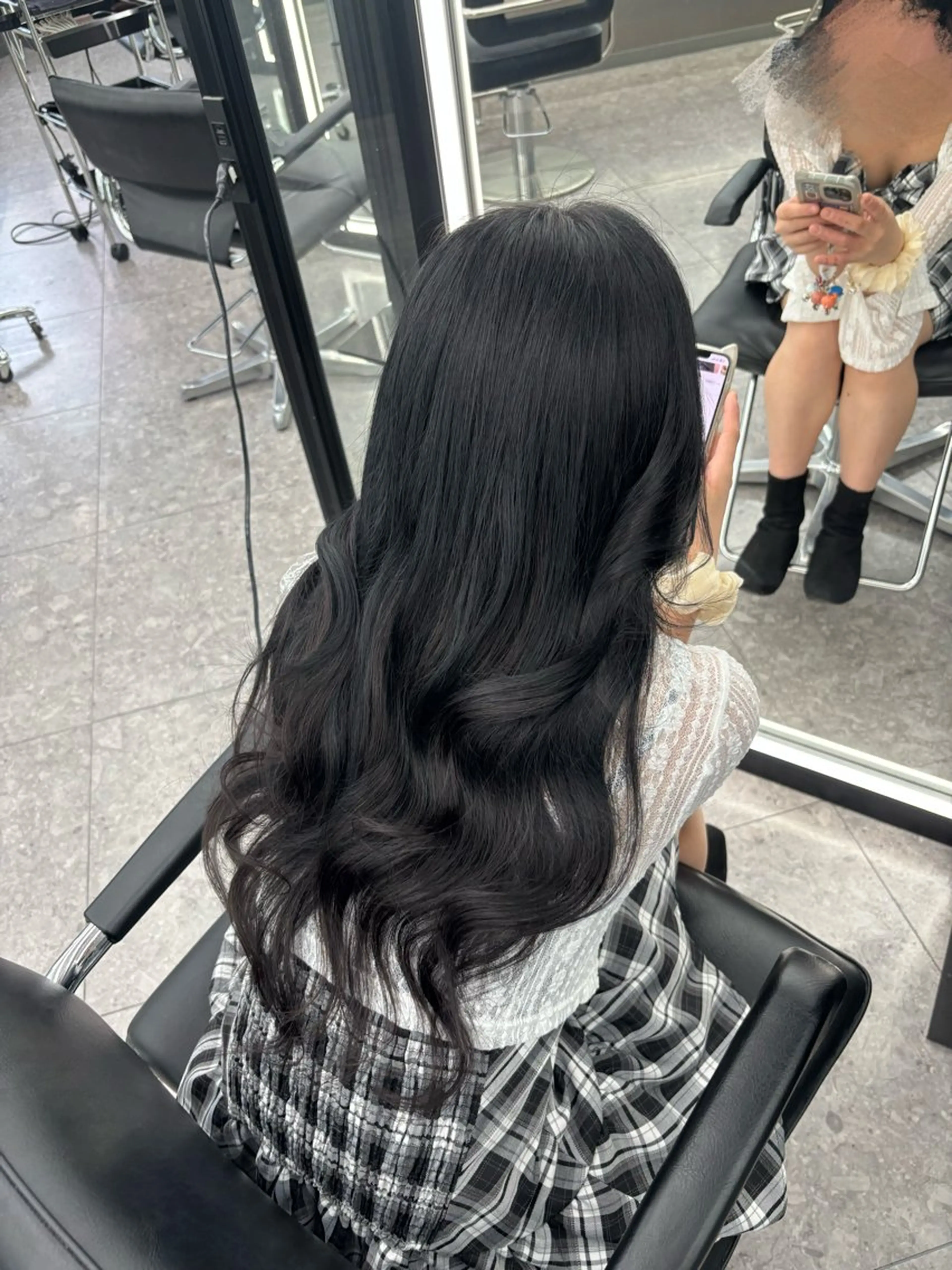 ロング カラー エクステ ヘアカラー Assistant MOEのヘアスタイル