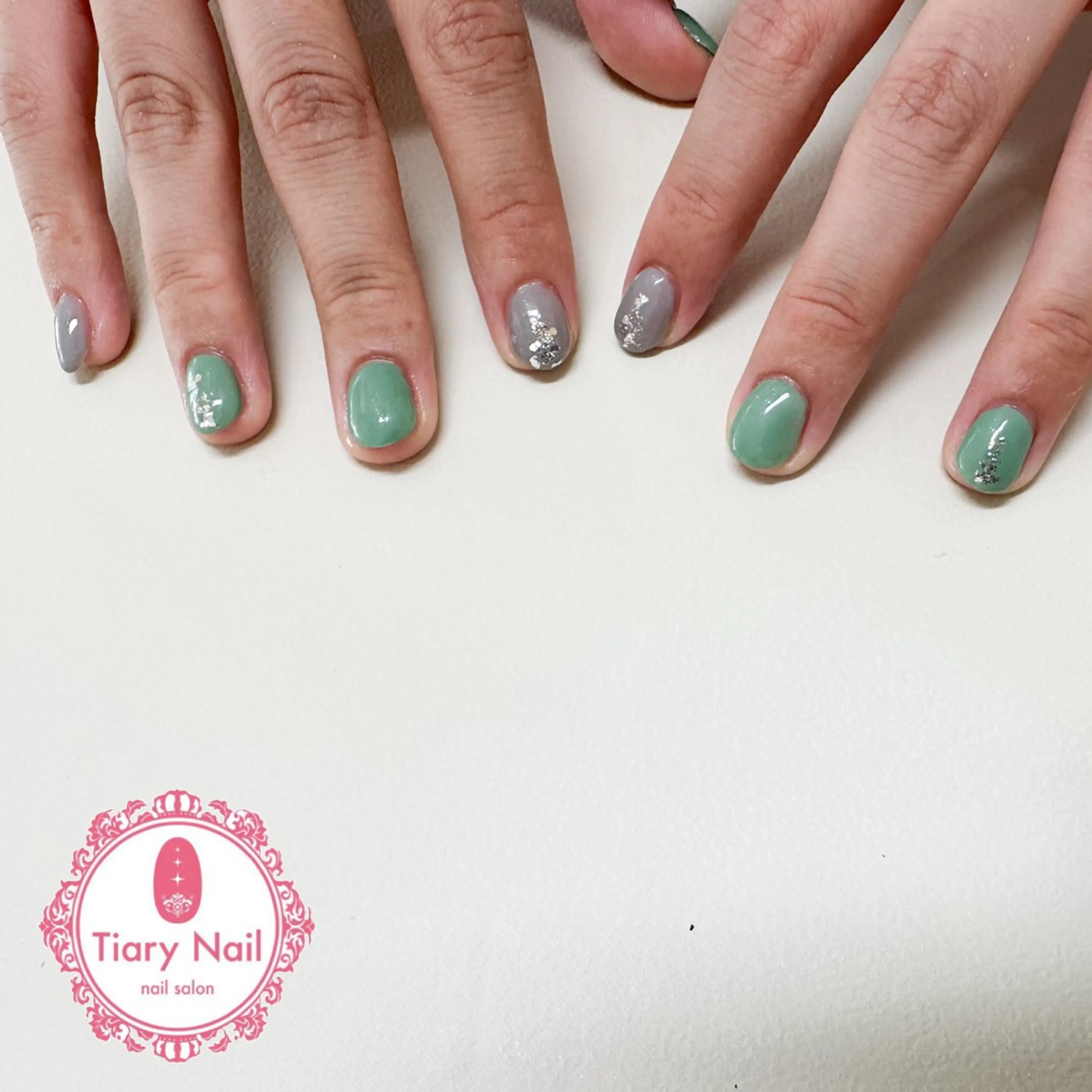 ネイル tiarynail K K🐼のネイルデザイン