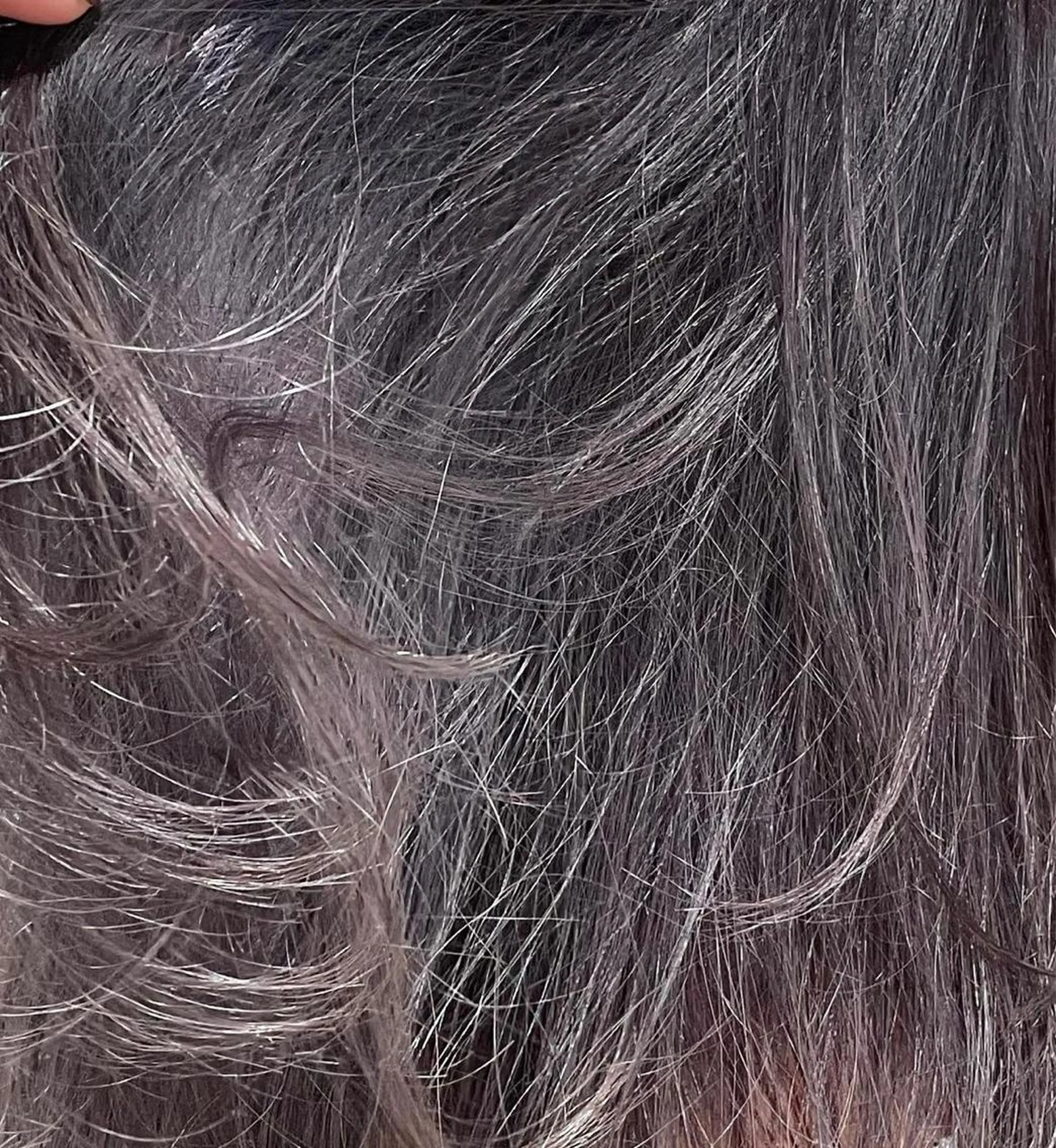 ミディアム カラー GO TODAY シェアサロン Flos店所属・🫧ハイトーン✨格安 より質💐マンツーマのヘアスタイル