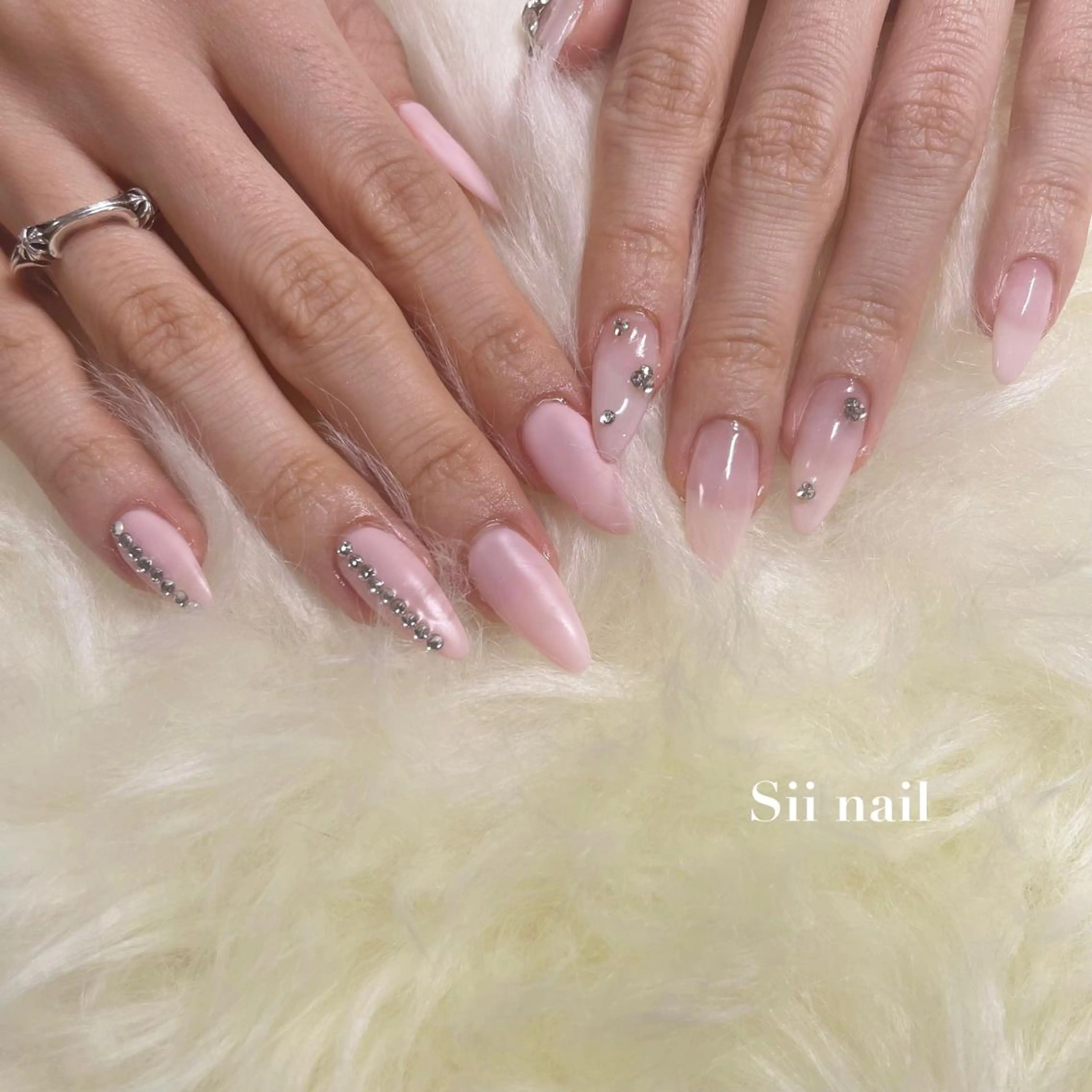 ネイル Sii nail 🤍SAKIのネイルデザイン