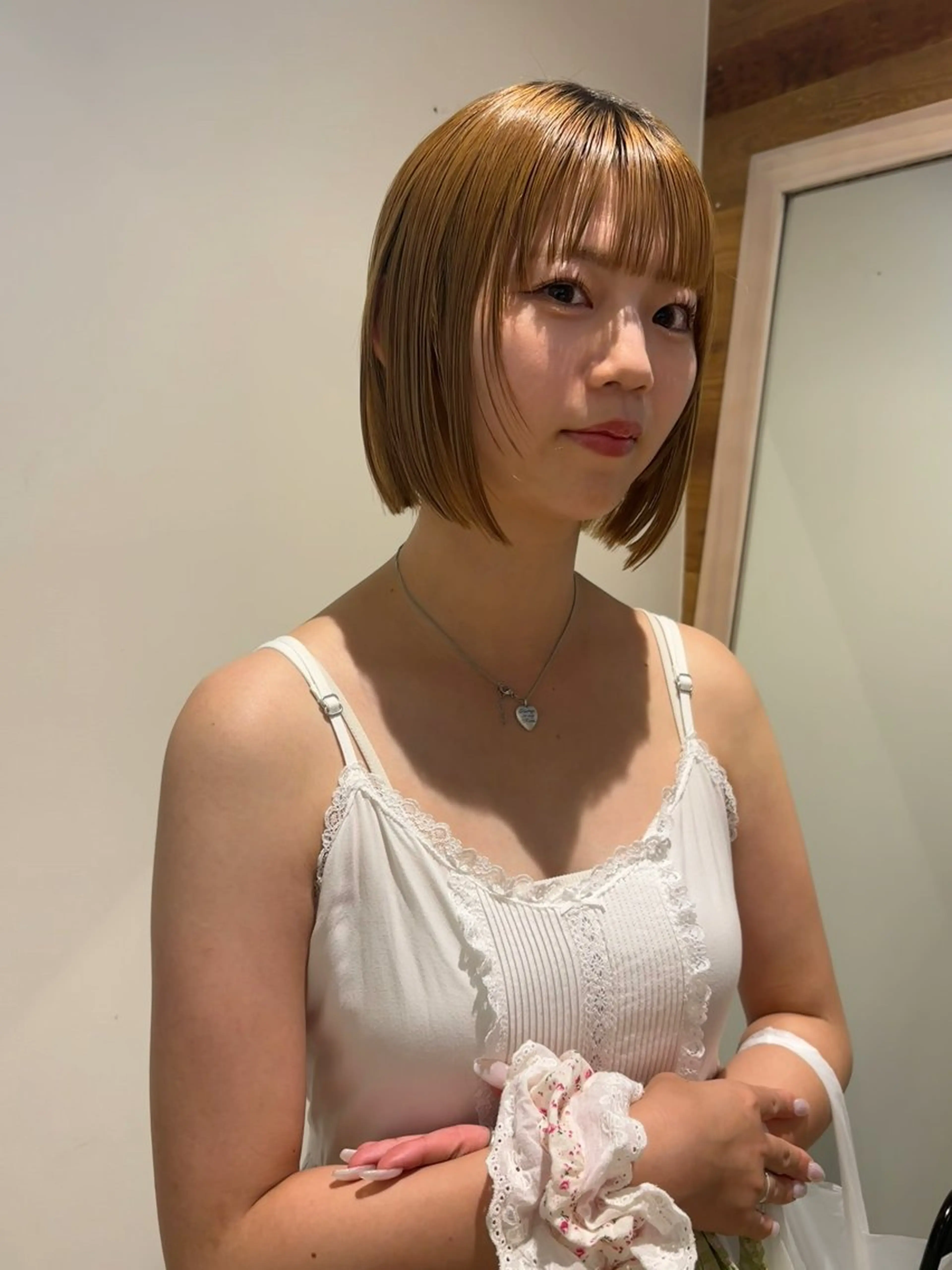 ミディアム カット 津田 里菜のヘアスタイル