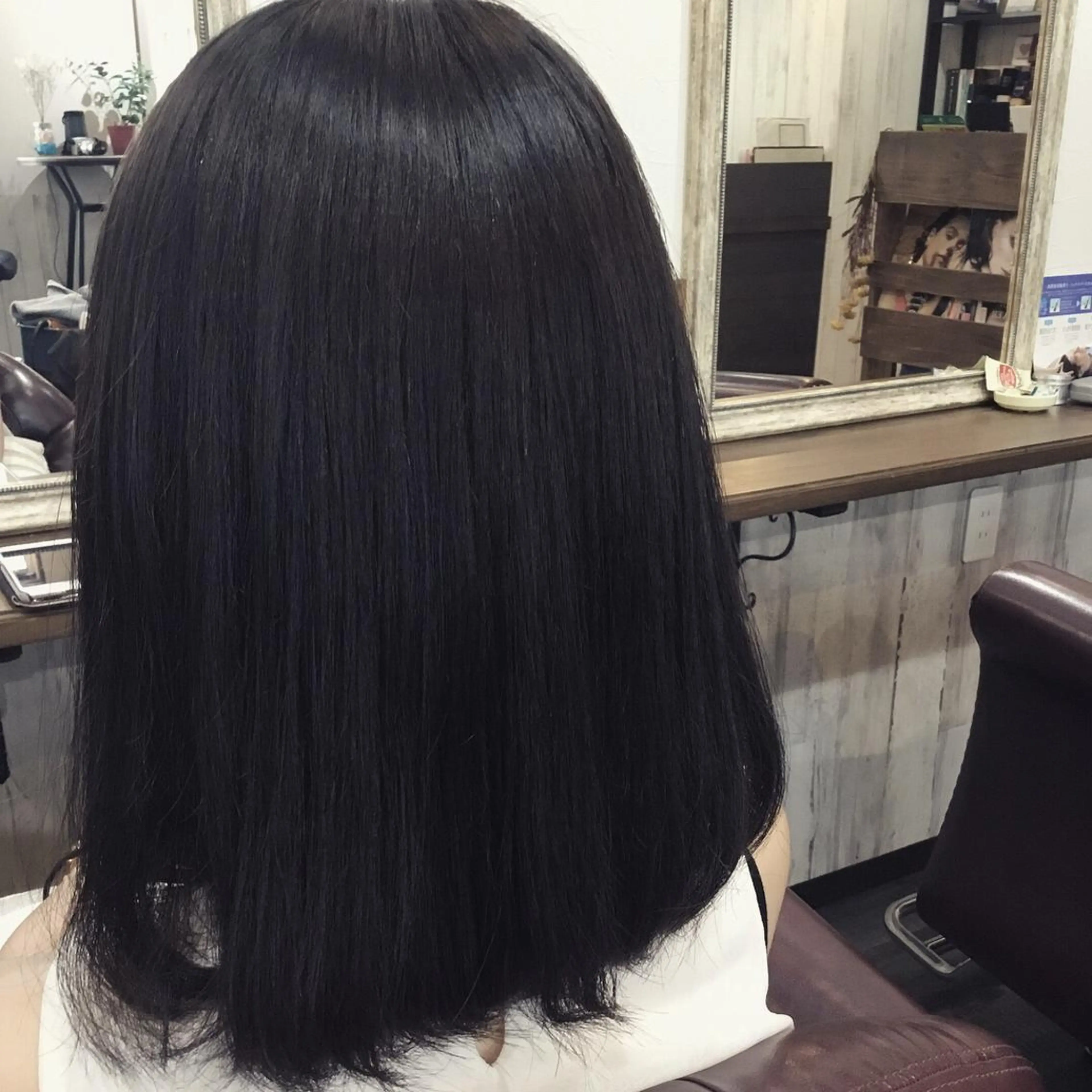 ミディアム カラー パーマ embrace エンブレイスのヘアスタイル