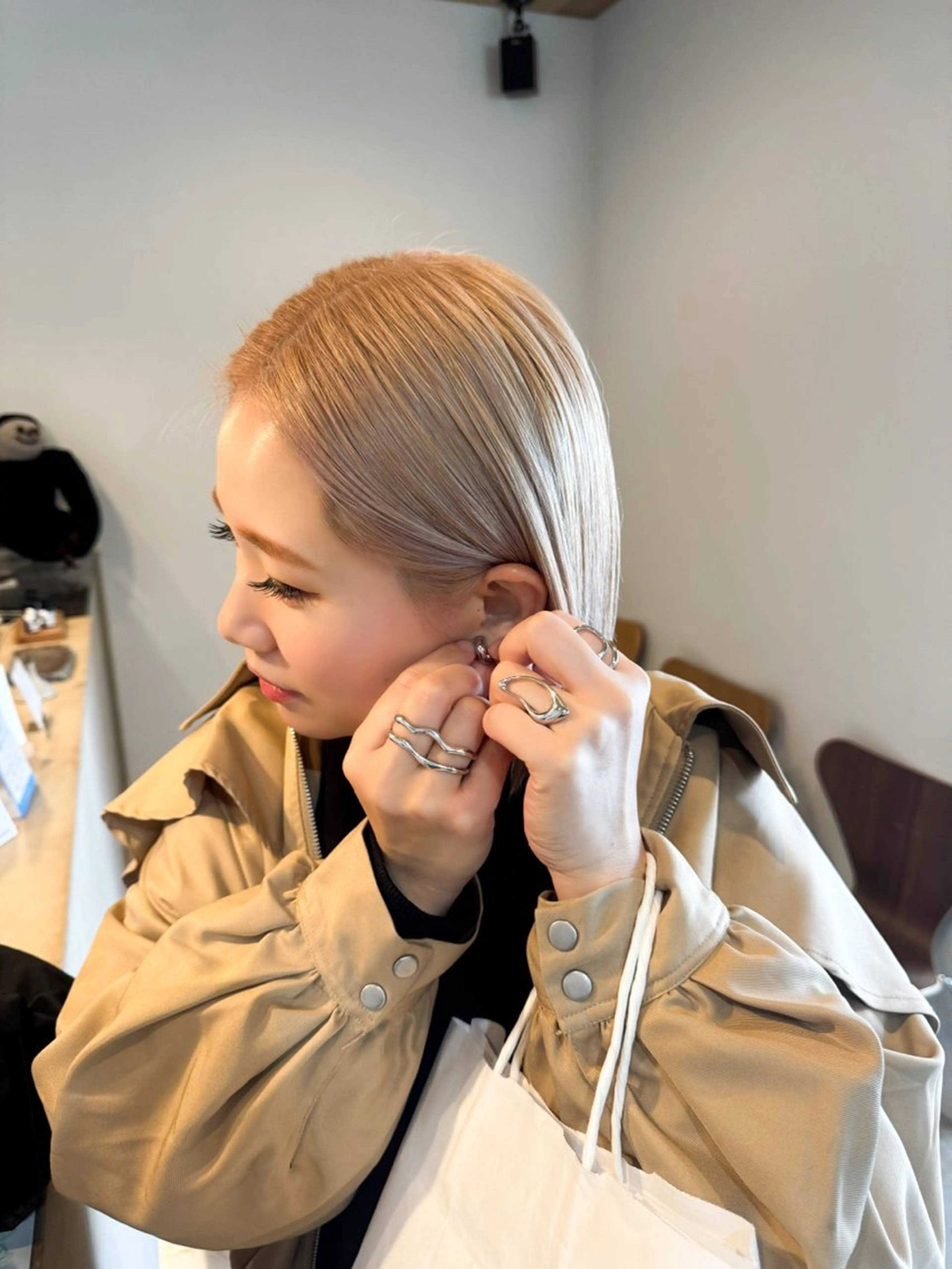 ミディアム カラー ブリーチ カット ヘアカラー トリートメント 咲良 / allum 鈴鹿のヘアスタイル