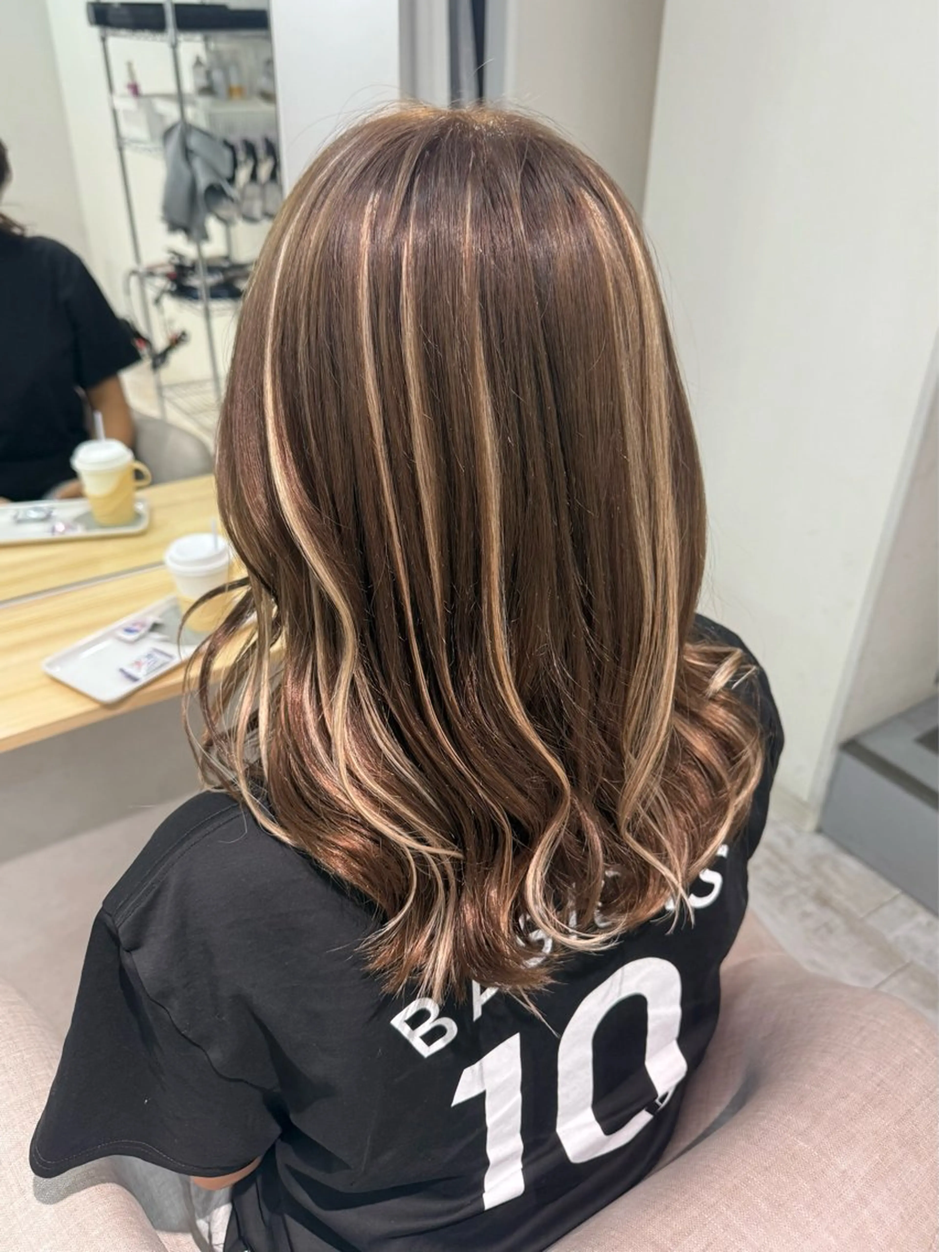 エクステでデザインカラー🫧インナー、ハイライトバレイヤージュなど要相談🫶（エクステカット無料）10本3300円​〜​の写真