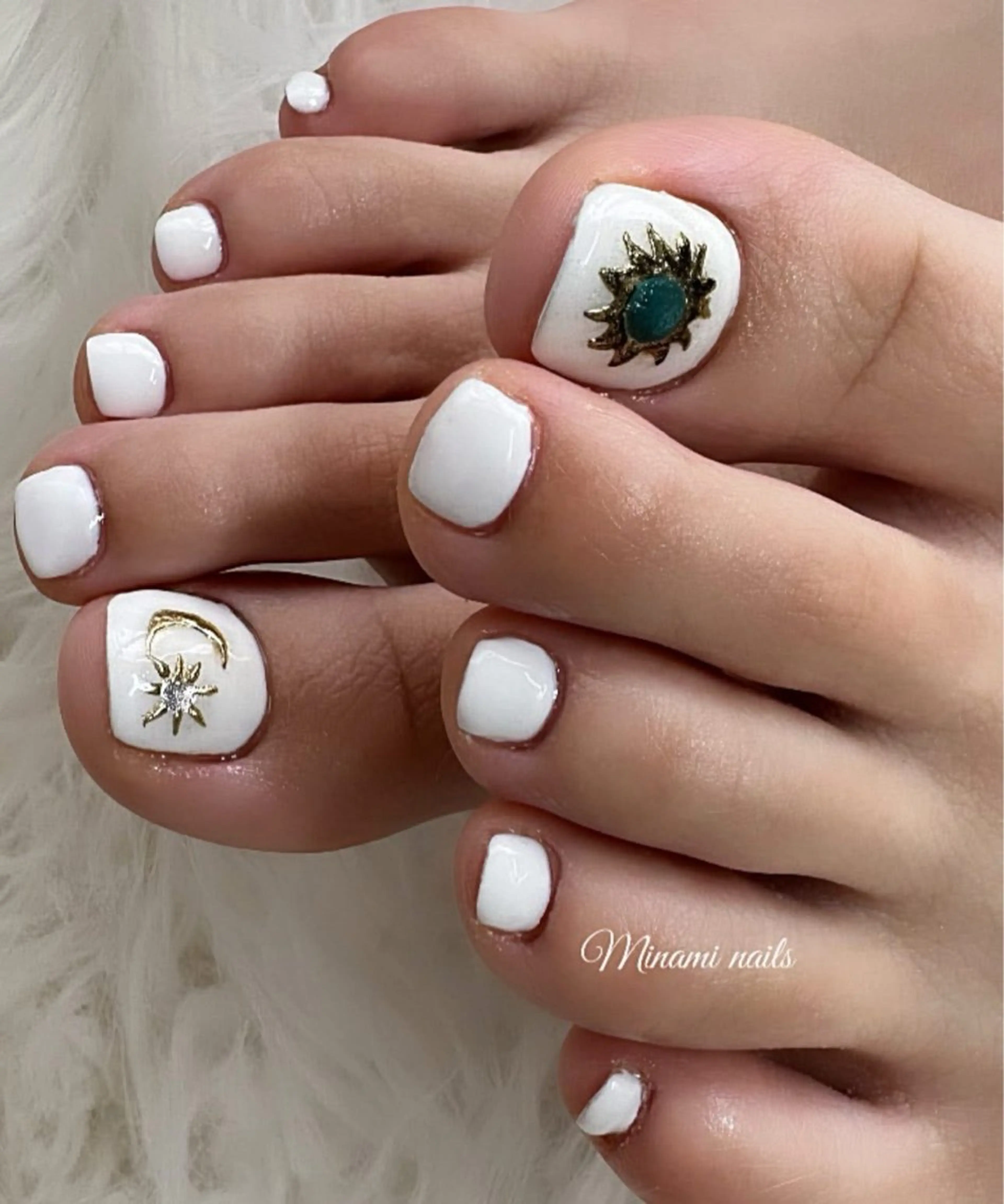 ネイル アートネイル オーロラネイル ガーリー キラキラネイル 韓国ネイル Minami Nailsのネイルデザイン