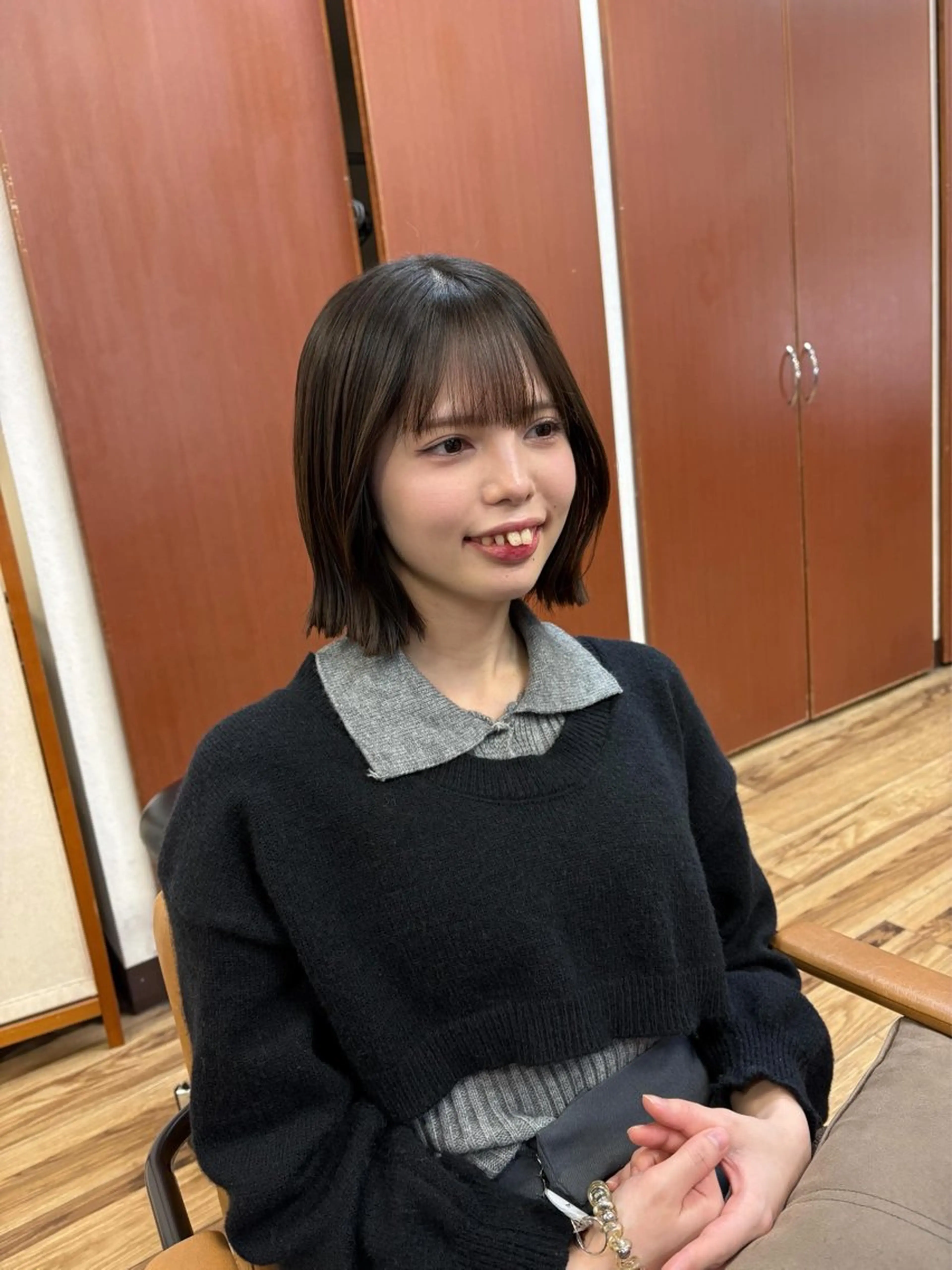 ショート カラー カット パーマ スー 髪質改善 レイヤーのヘアスタイル