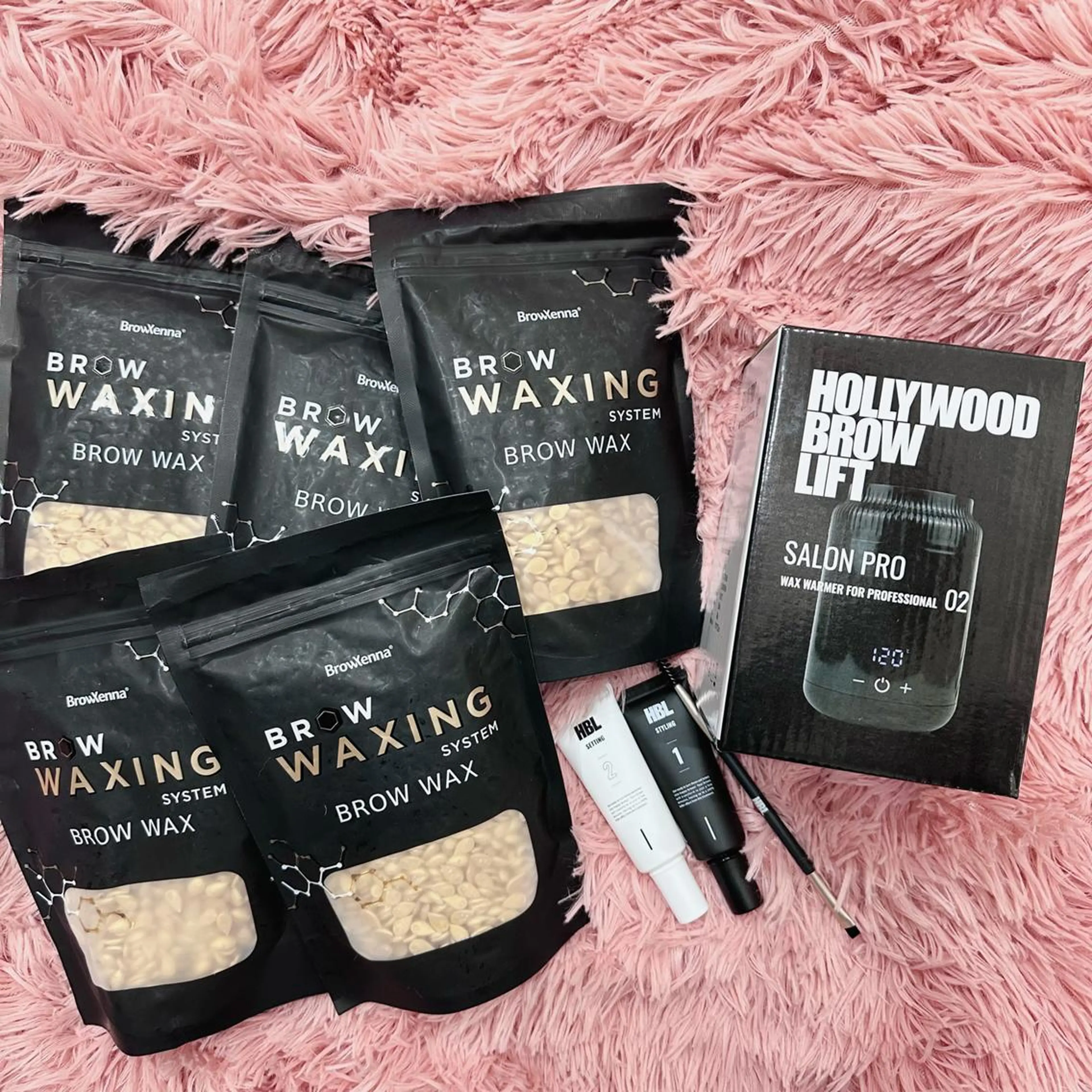 アイブロウ ハリウッドブロウリフト ワックス脱毛 眉カット その他(アイブロウ) AKI. 小林のマツエク・マツパデザイン