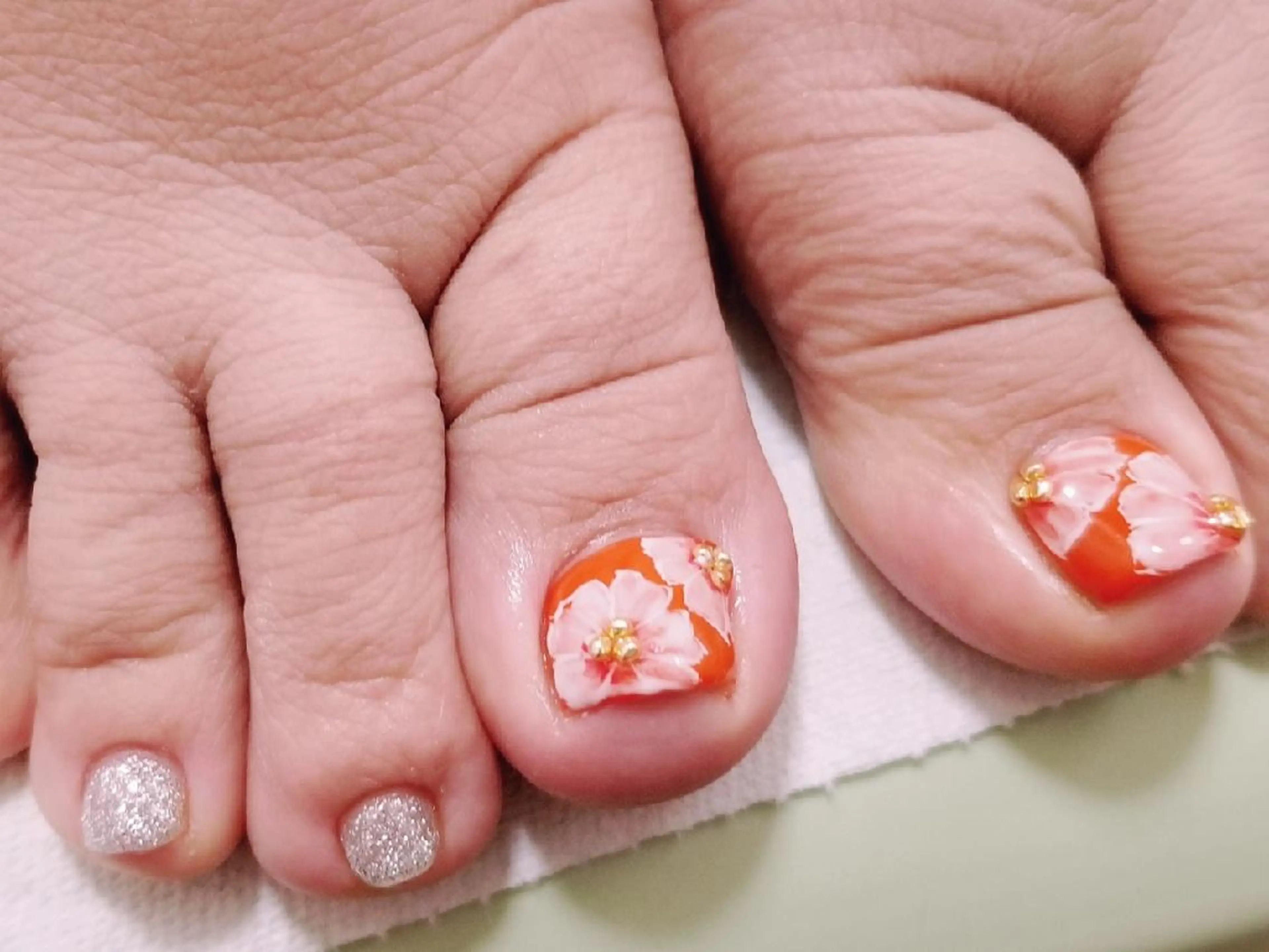 ネイル アートネイル フラワーネイル フットネイル ハンドネイル フットネイル trees_ nailのネイルデザイン