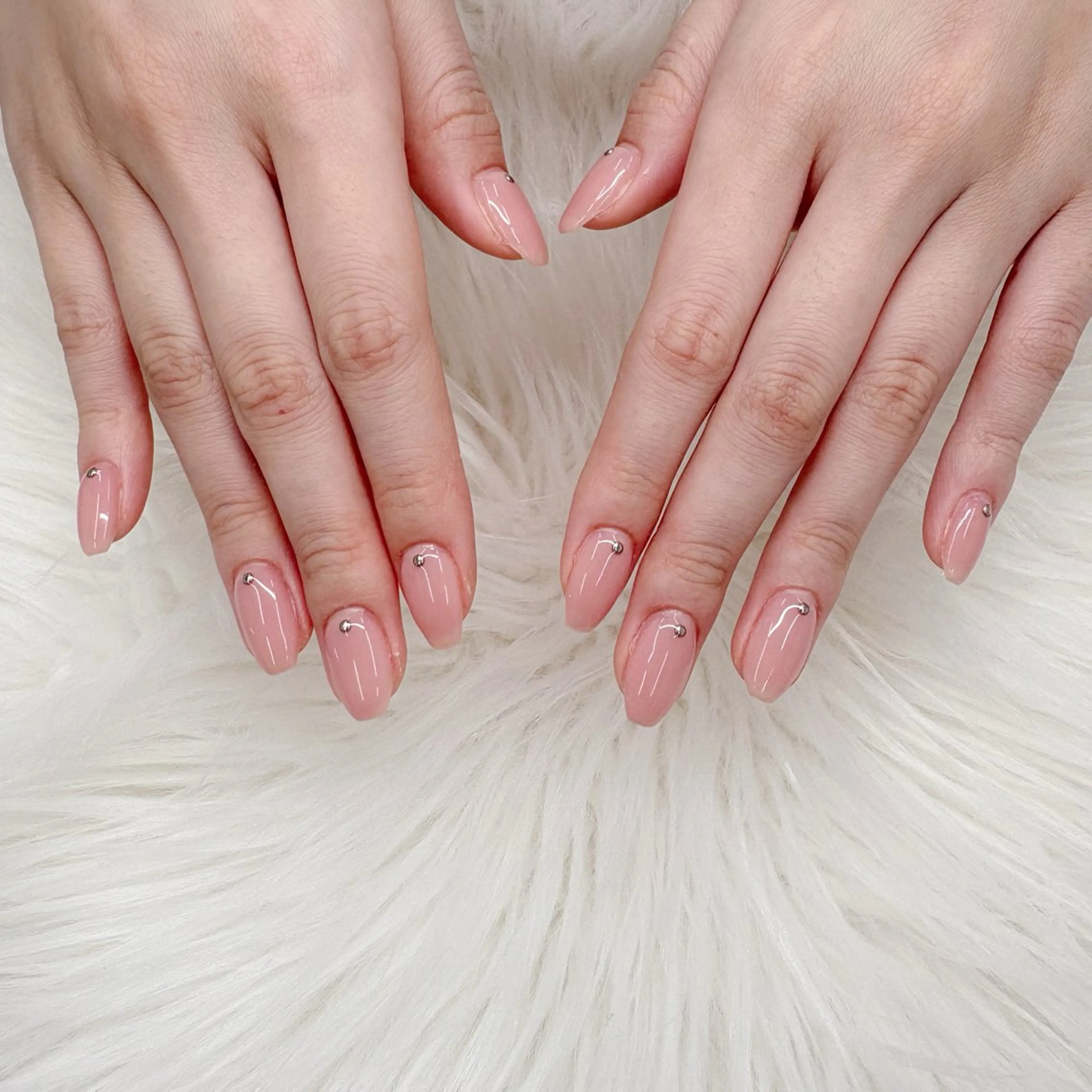 ネイル ストーンネイル ハンドネイル エリクサーネイル池袋 大谷のネイルデザイン