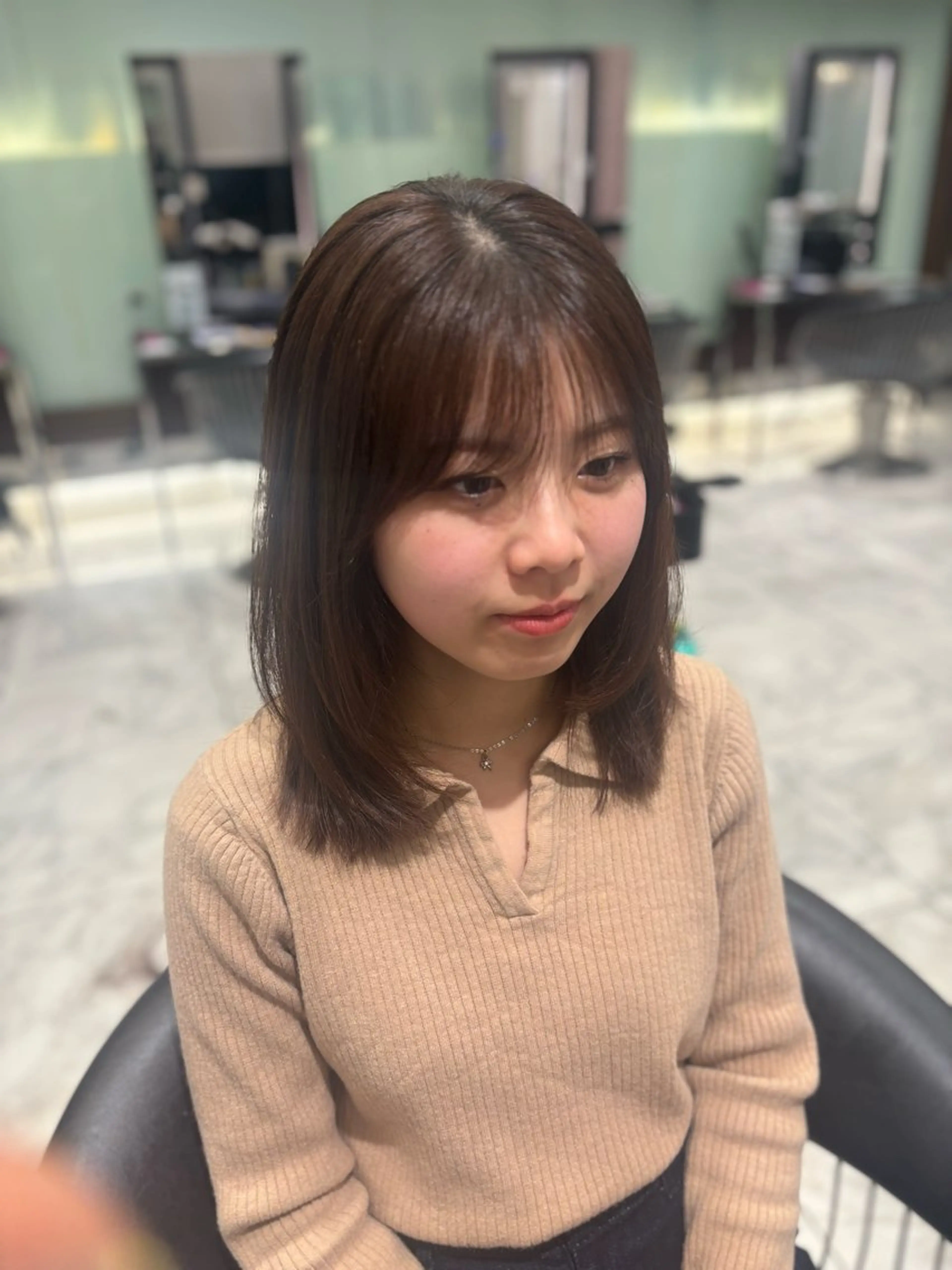 ミディアム ミディアムレイヤー レイヤーカット カット トリートメント 🌸銀座No.1パー マ🌸いでいあやのヘアスタイル