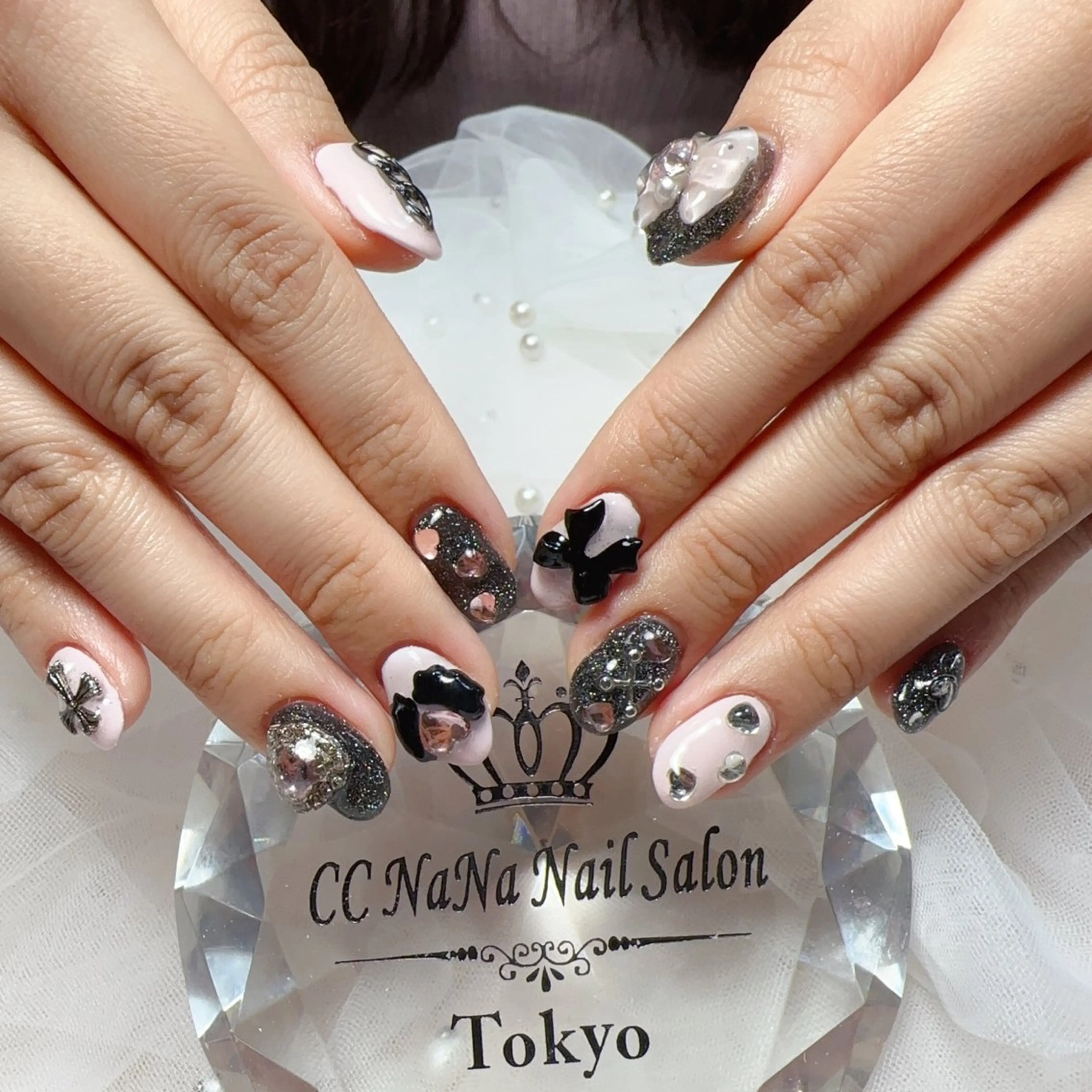 ネイル ハンドネイル CC NaNa ワンホンネイル🌙Nのネイルデザイン