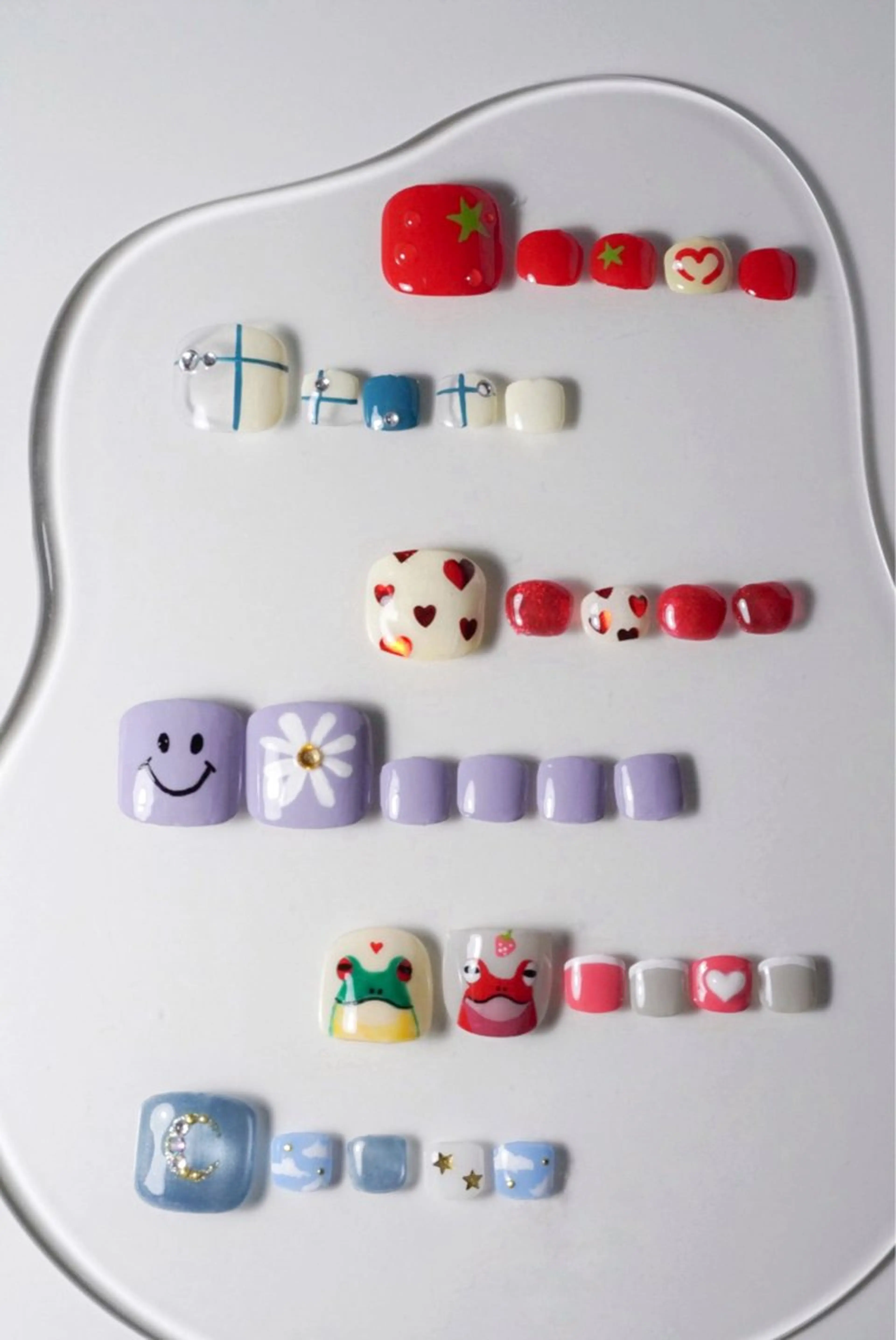 ミディアム フットネイル Re nailのネイルデザイン