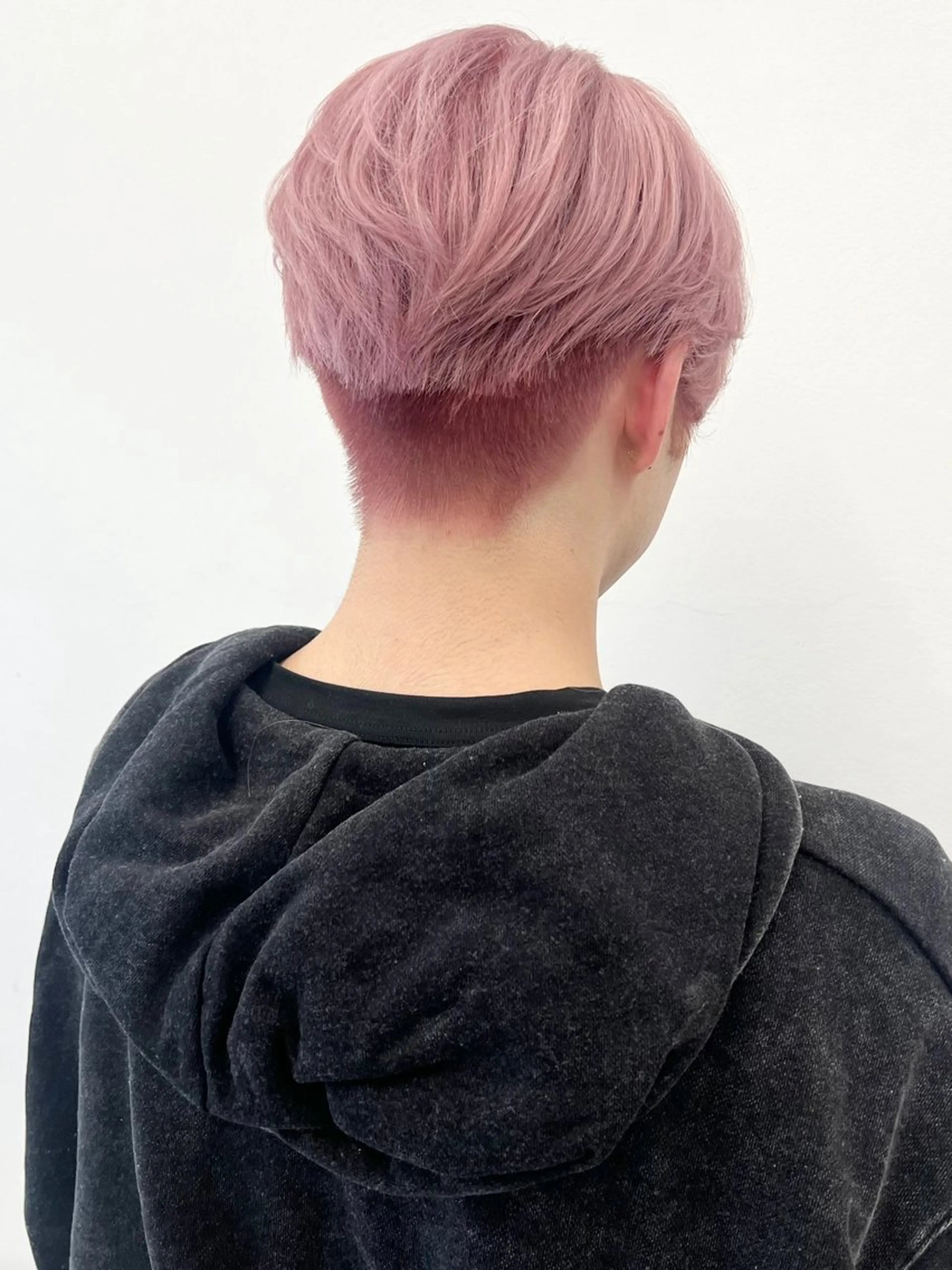 ショート カラー メンズ メンズブリーチ ブリーチ ケアブリーチ デザインカラー ダブルカラー カット ヘアカラー トリートメント HARU//原宿🤍 リピート率NO.1のヘアスタイル