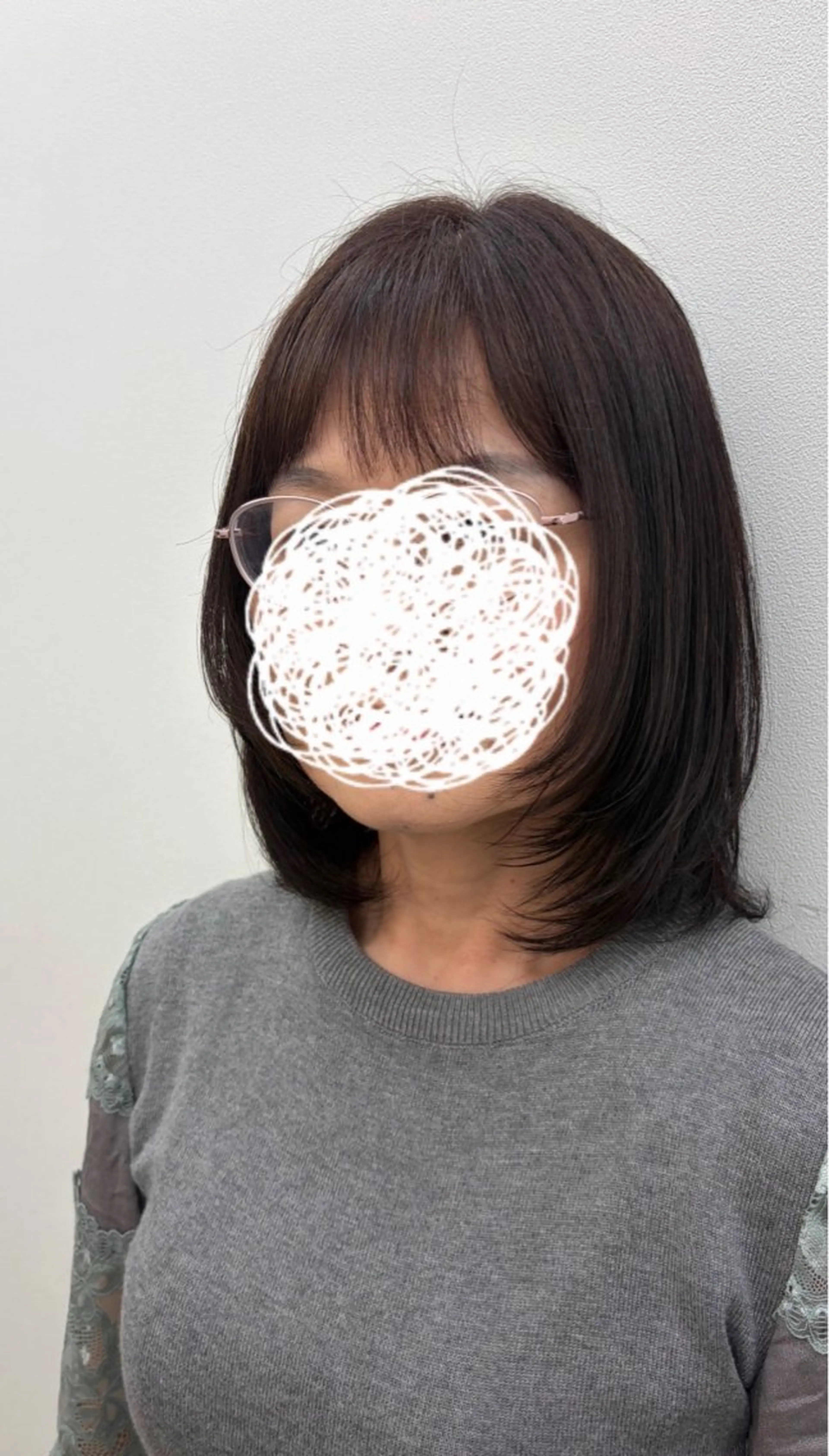 ミディアム レイヤーカット 小出 琴未のヘアスタイル
