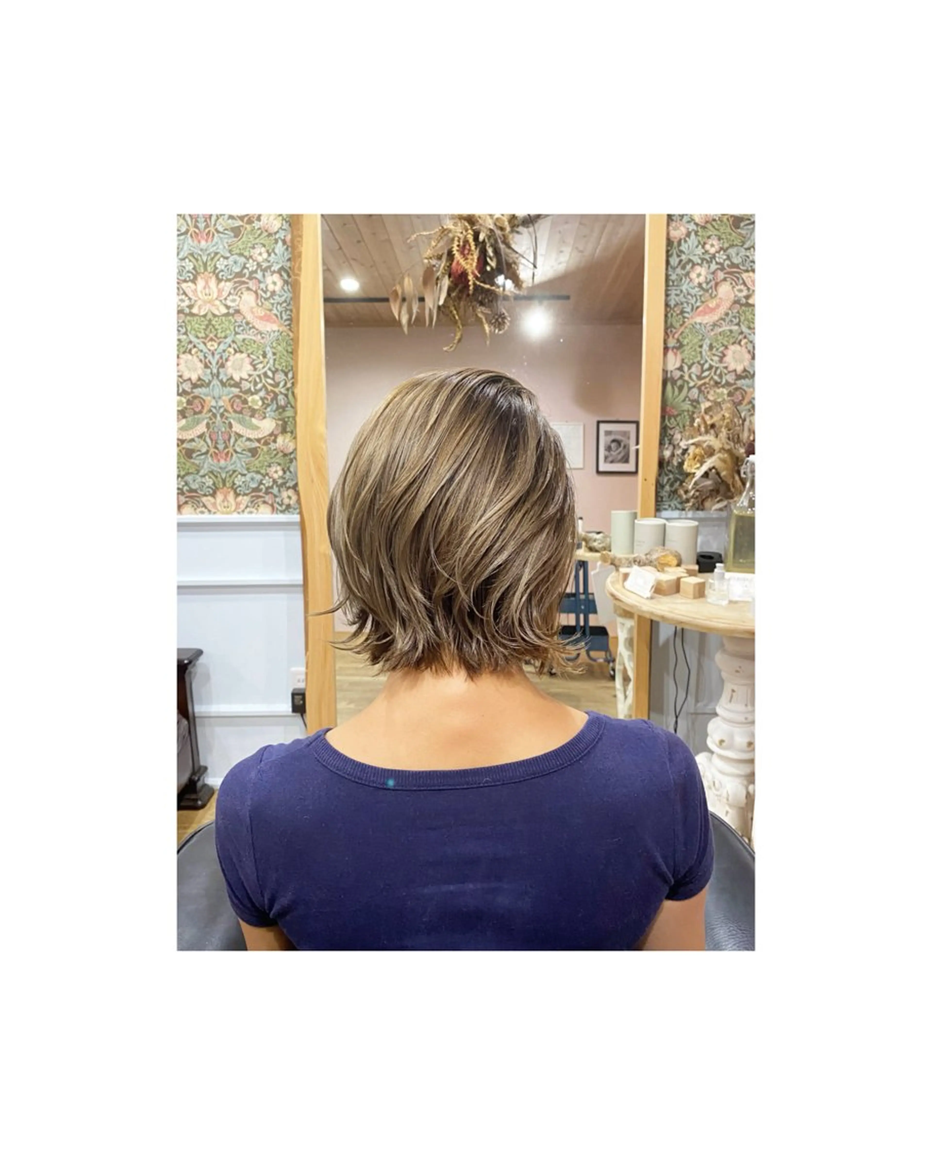 ミディアム カラー Asuka Mabuchiのヘアスタイル