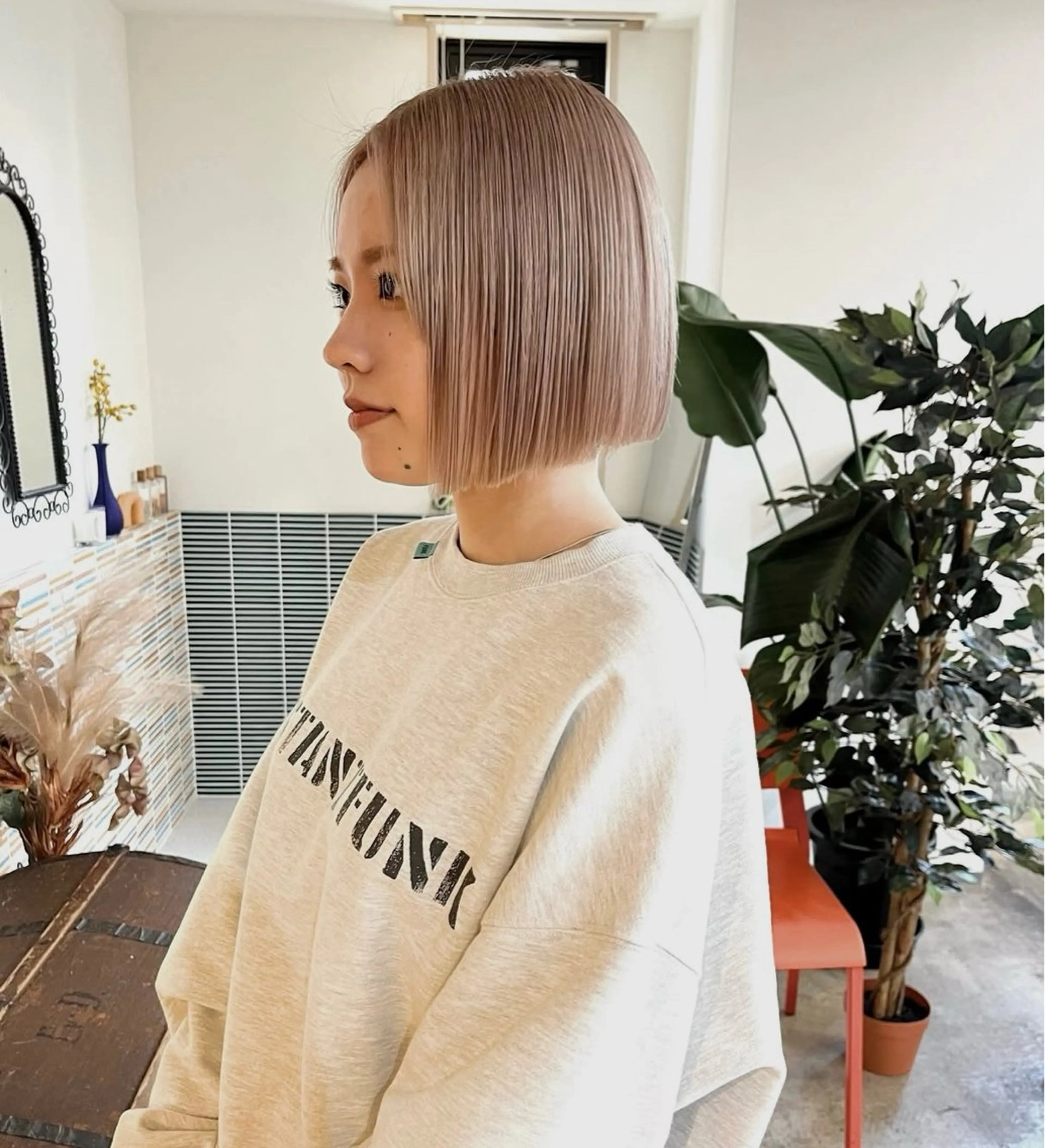 ミディアム カラー ヘアアレンジ 縮毛矯正履歴からの ブリーチ /mamiのヘアスタイル