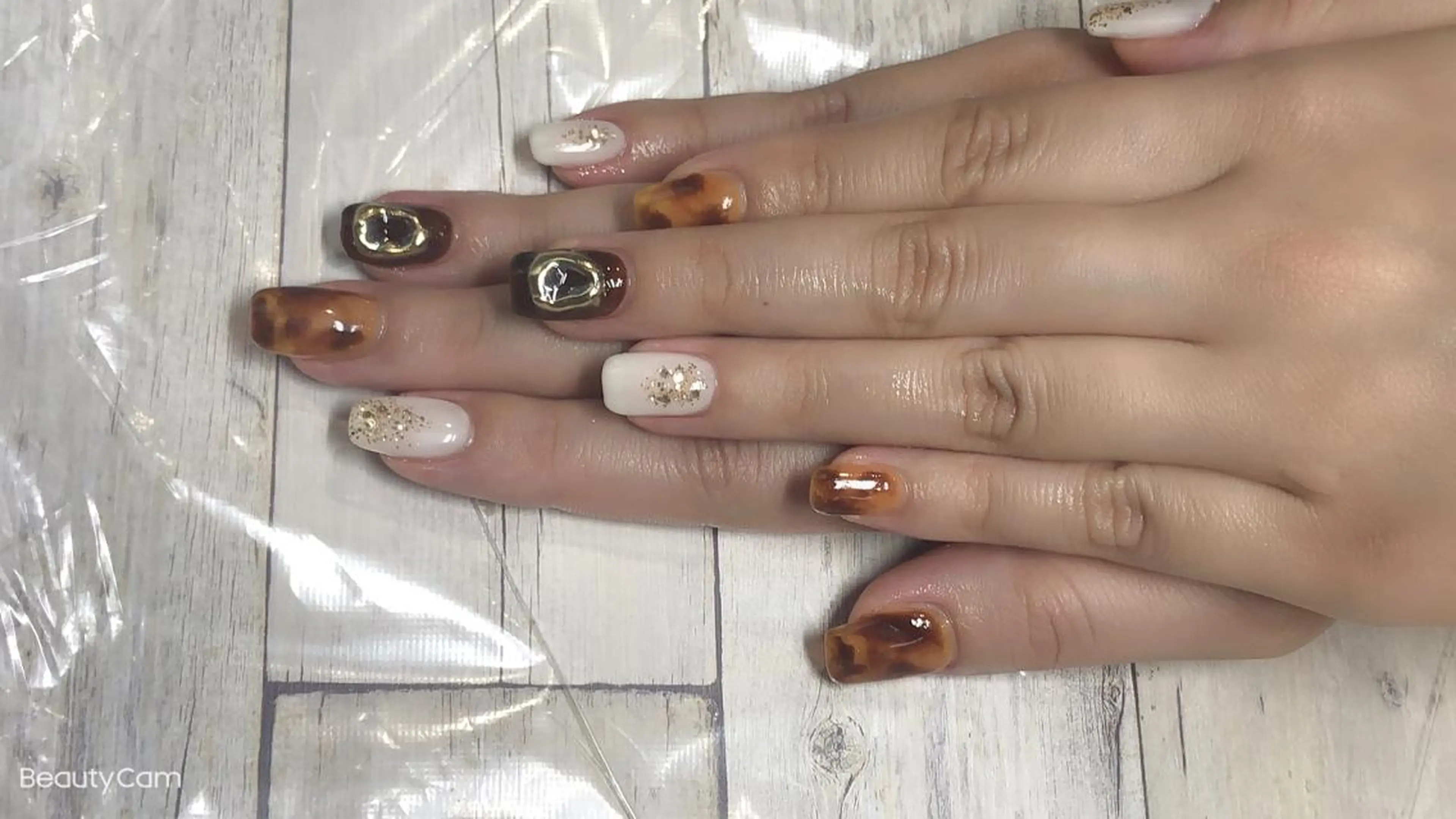 ネイル ✨アン ミユ✨のネイルデザイン