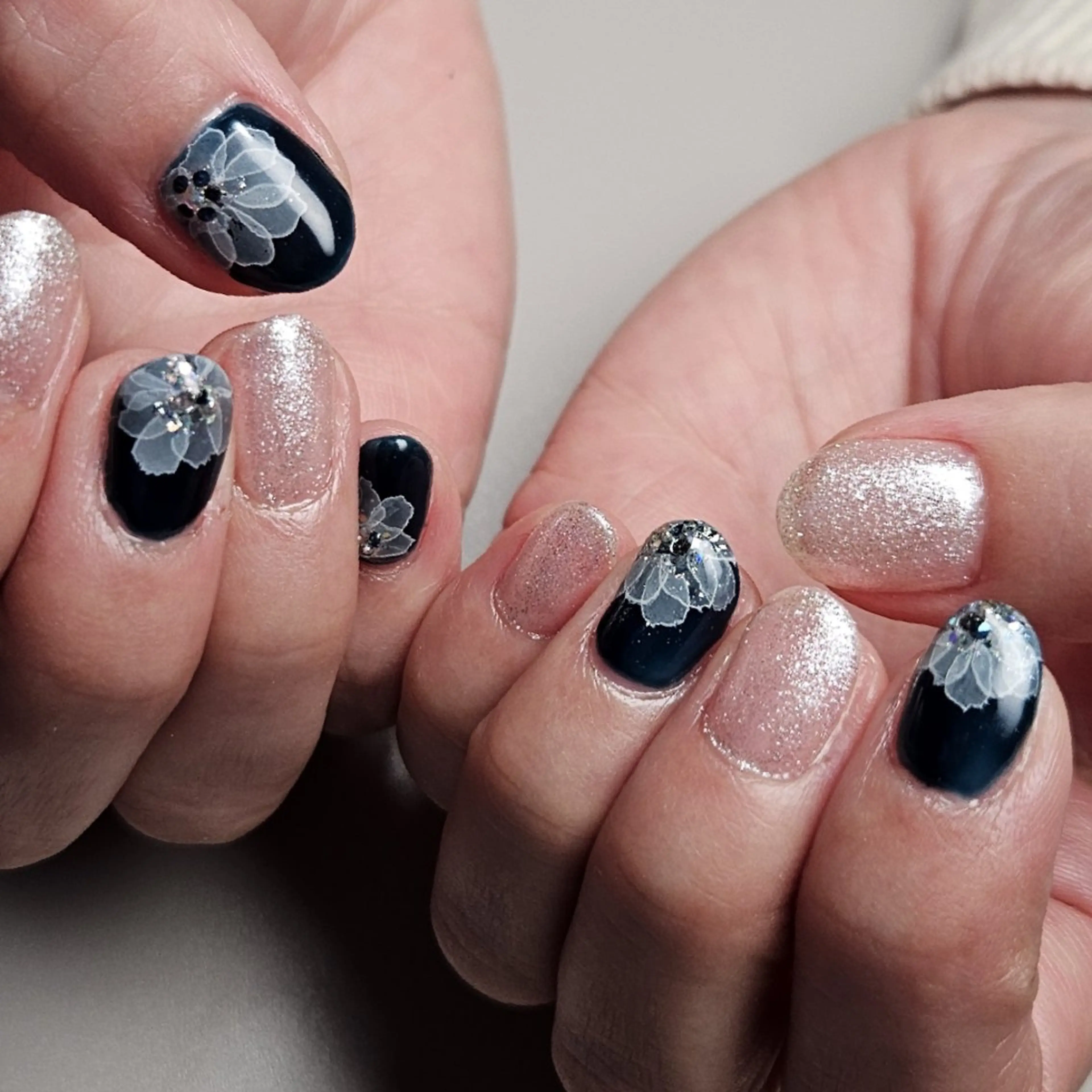 ネイル フラワーネイル ラヴィアン ローズのネイルデザイン