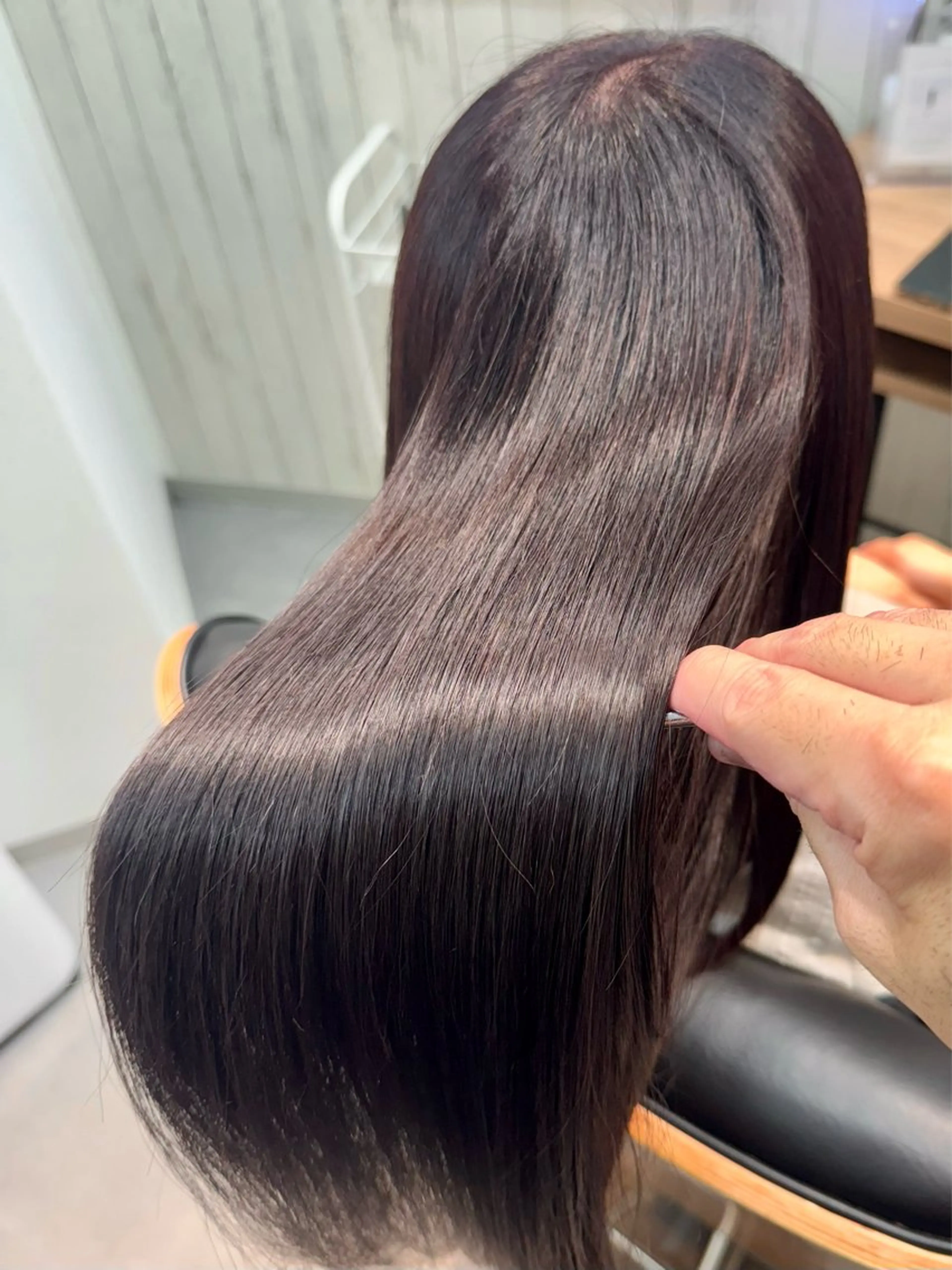 ロング カラー 髪質改善 The Apartment of Solon 船橋 2nd所属・艶髪改善師/高橋潤 /レイヤーカットのヘアスタイル
