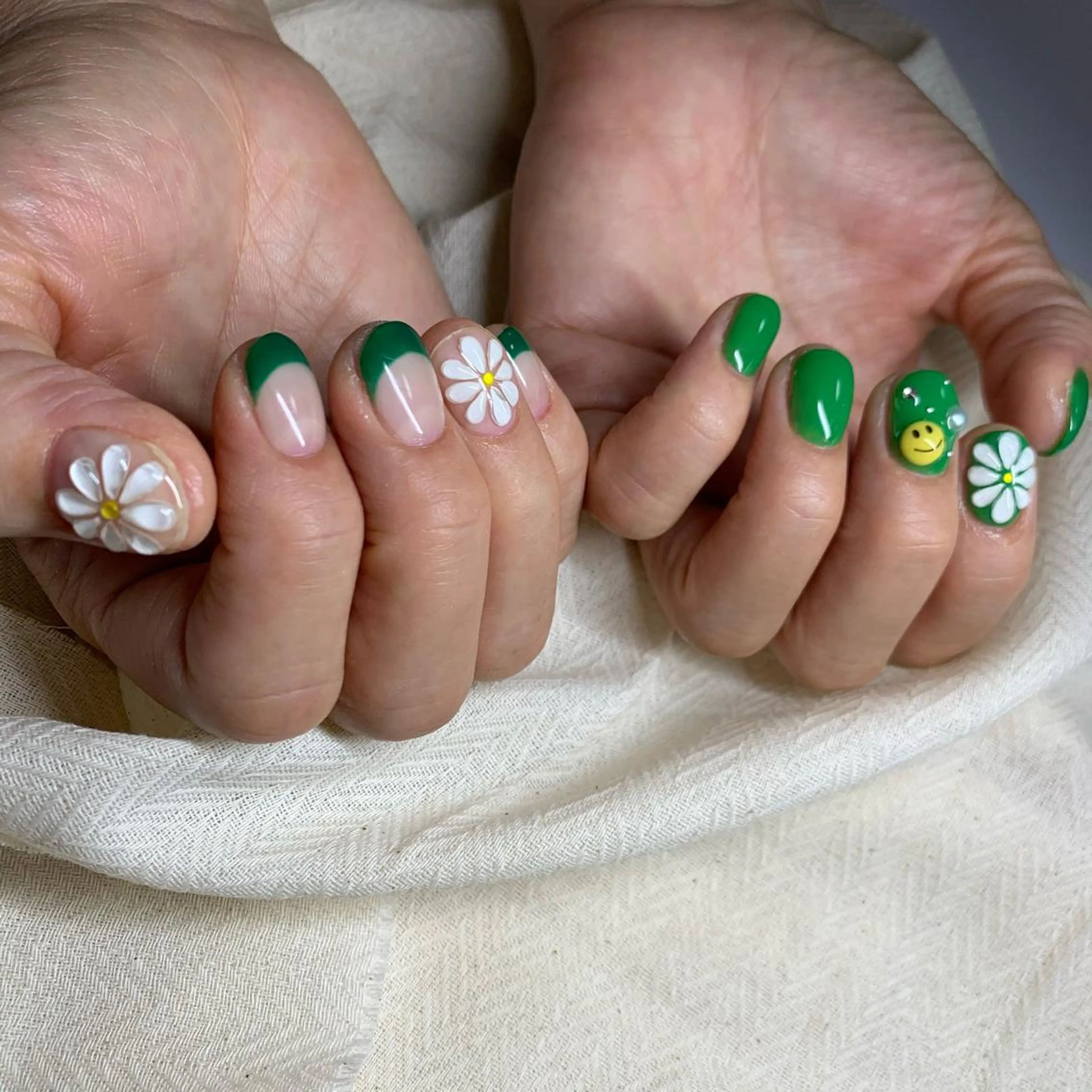 ネイル ハンドネイル nailsalon ＊hwa-hwa＊のネイルデザイン