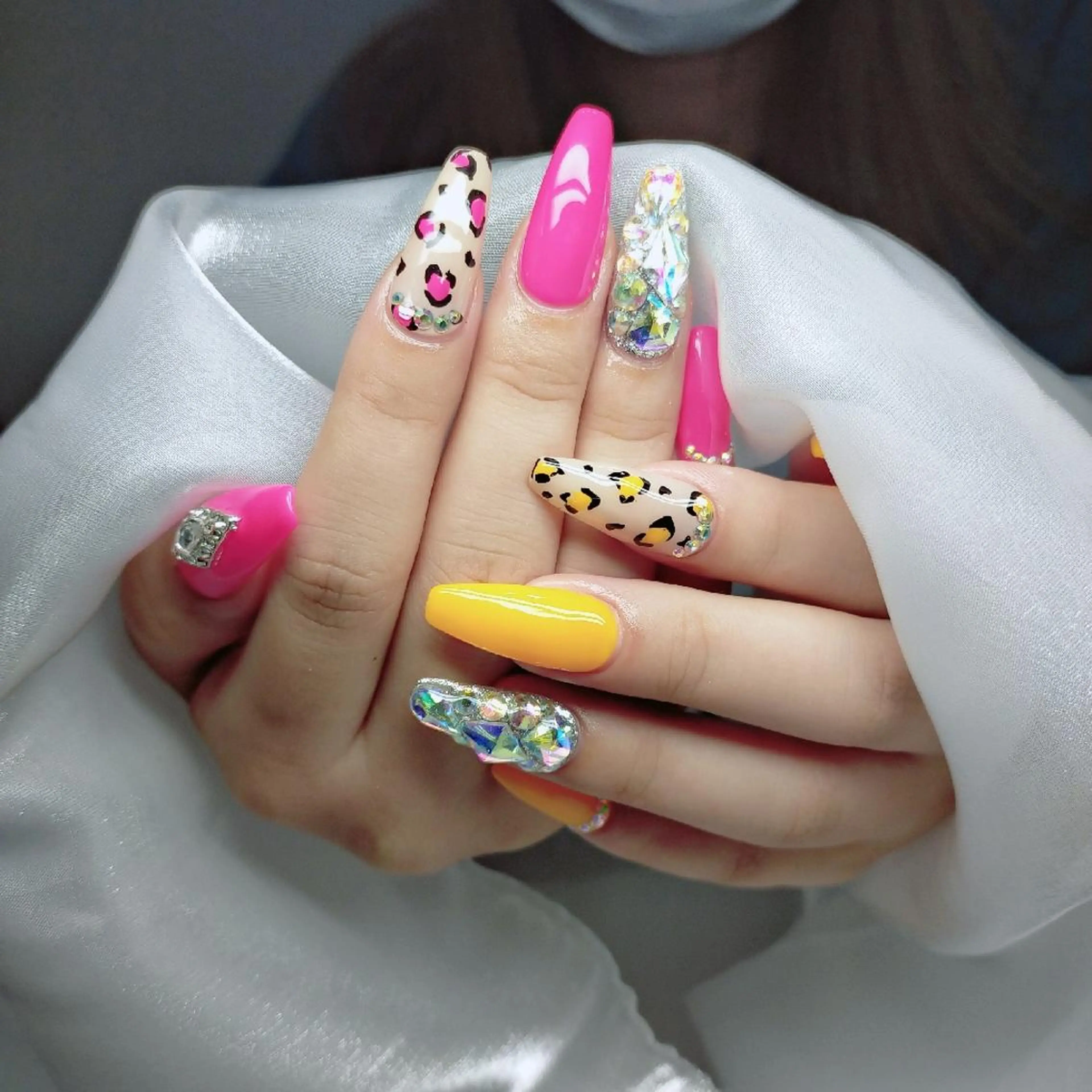 ネイル ハンドネイル 森 ネイルサロンのネイルデザイン