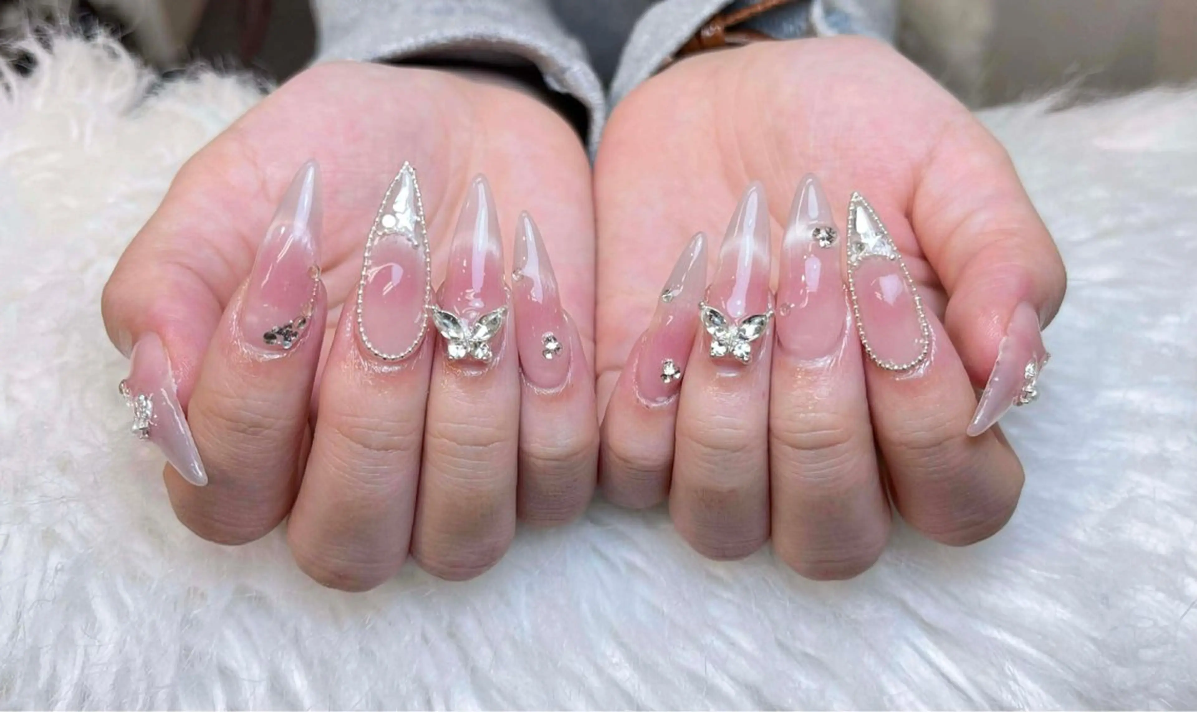 ネイル アートネイル ジェルネイル ネイルチップ ハンドネイル Nie Nail Shinokuboのネイルデザイン