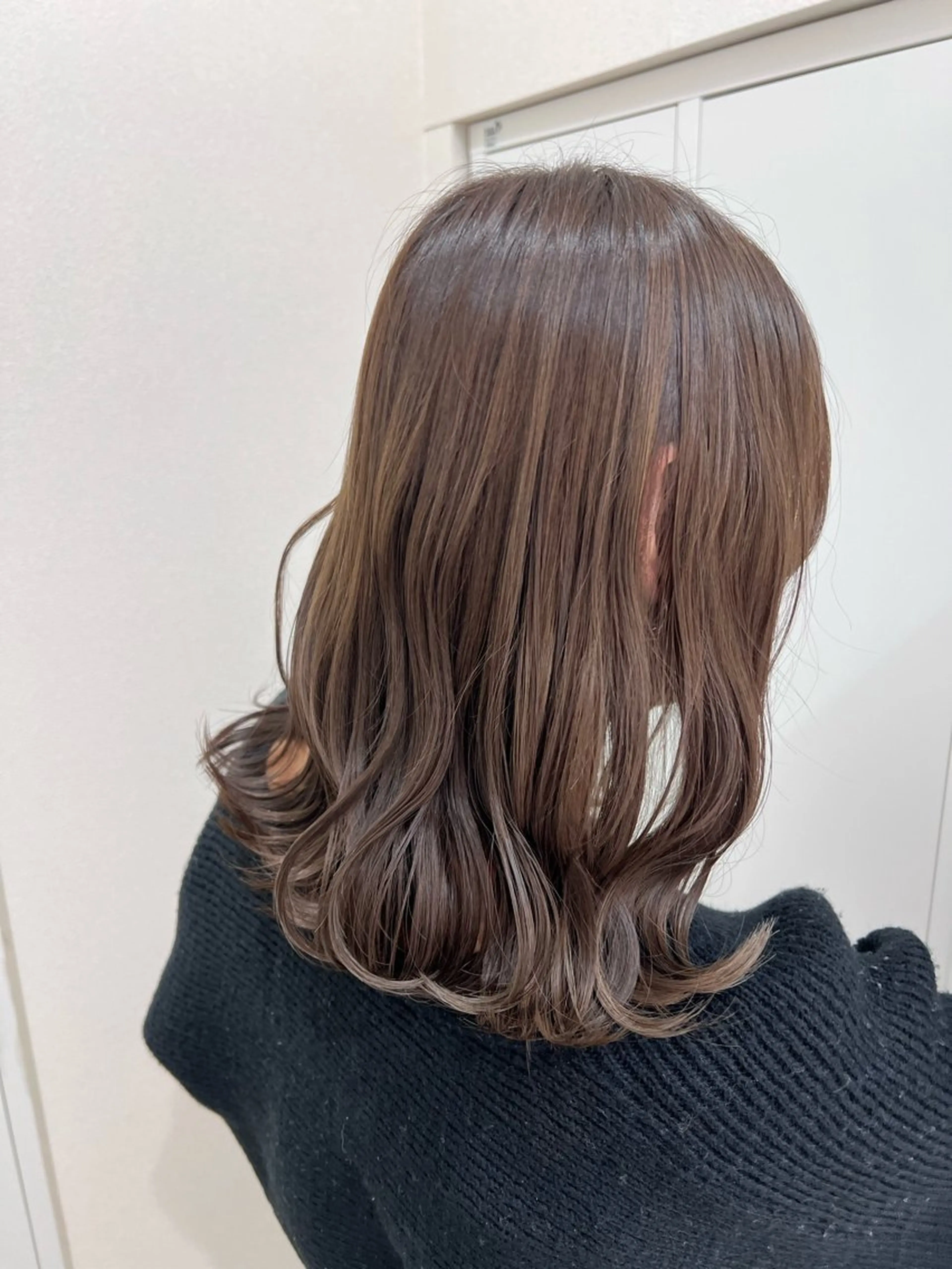 セミロング カラー 暗髪/艶髪/Ono .のヘアスタイル