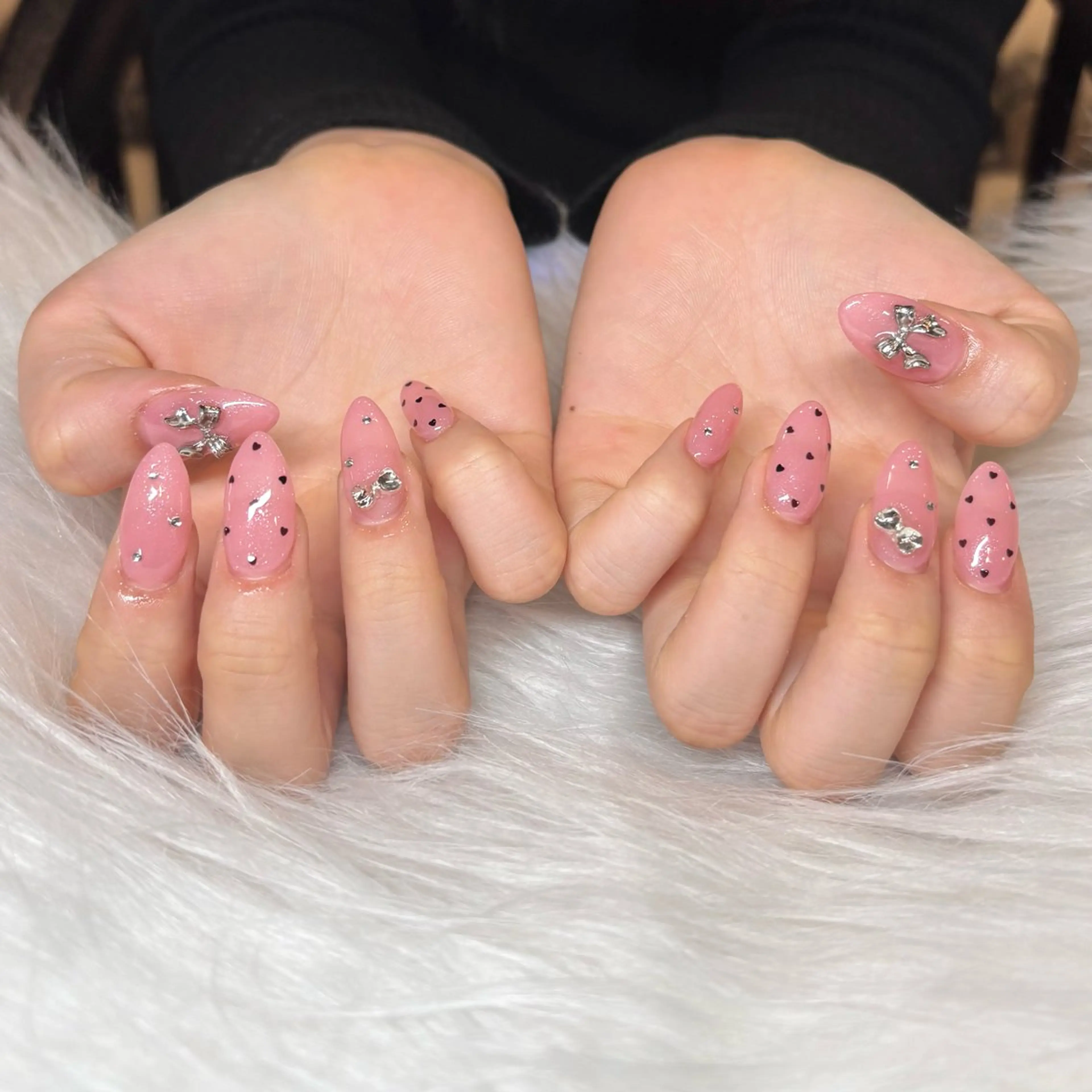 ネイル ドット ピンク ハンドネイル HANA ソブエのネイルデザイン