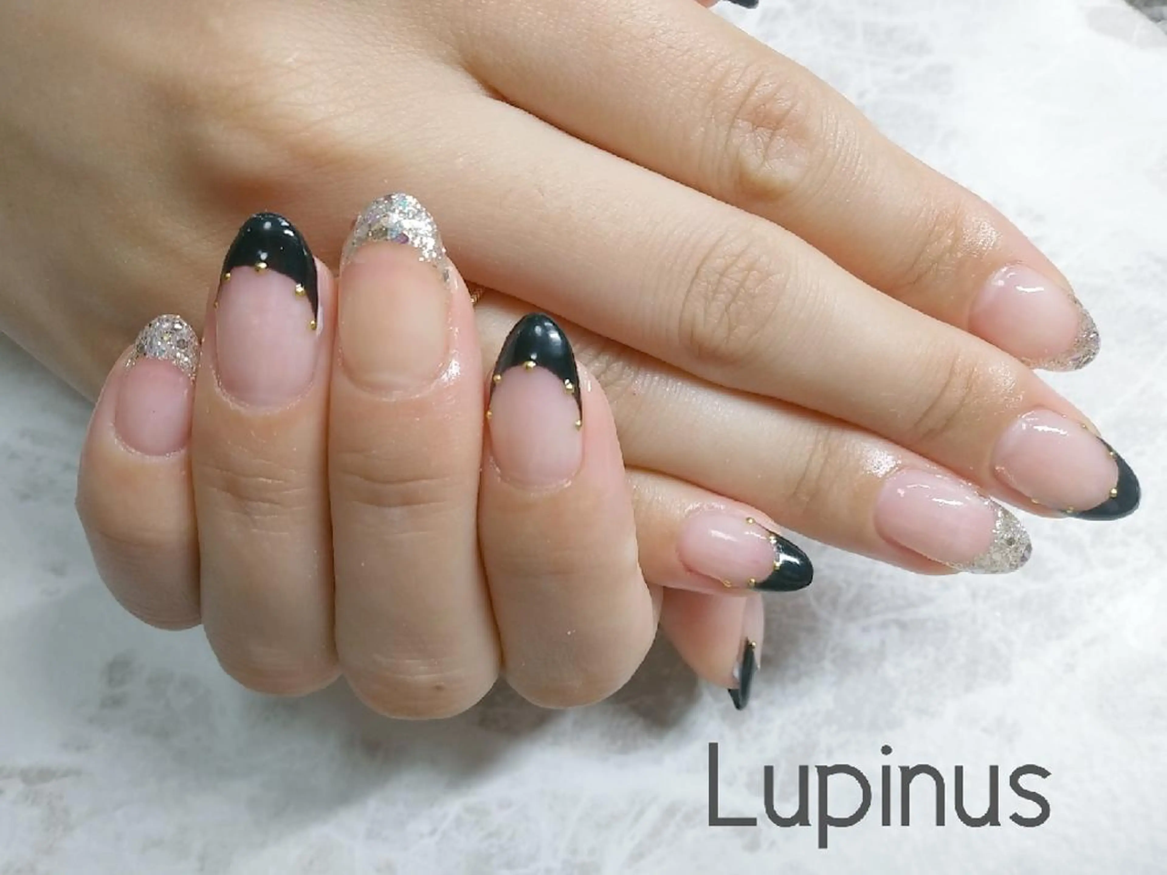 ネイル フレンチネイル Lupinus ルピナスのネイルデザイン