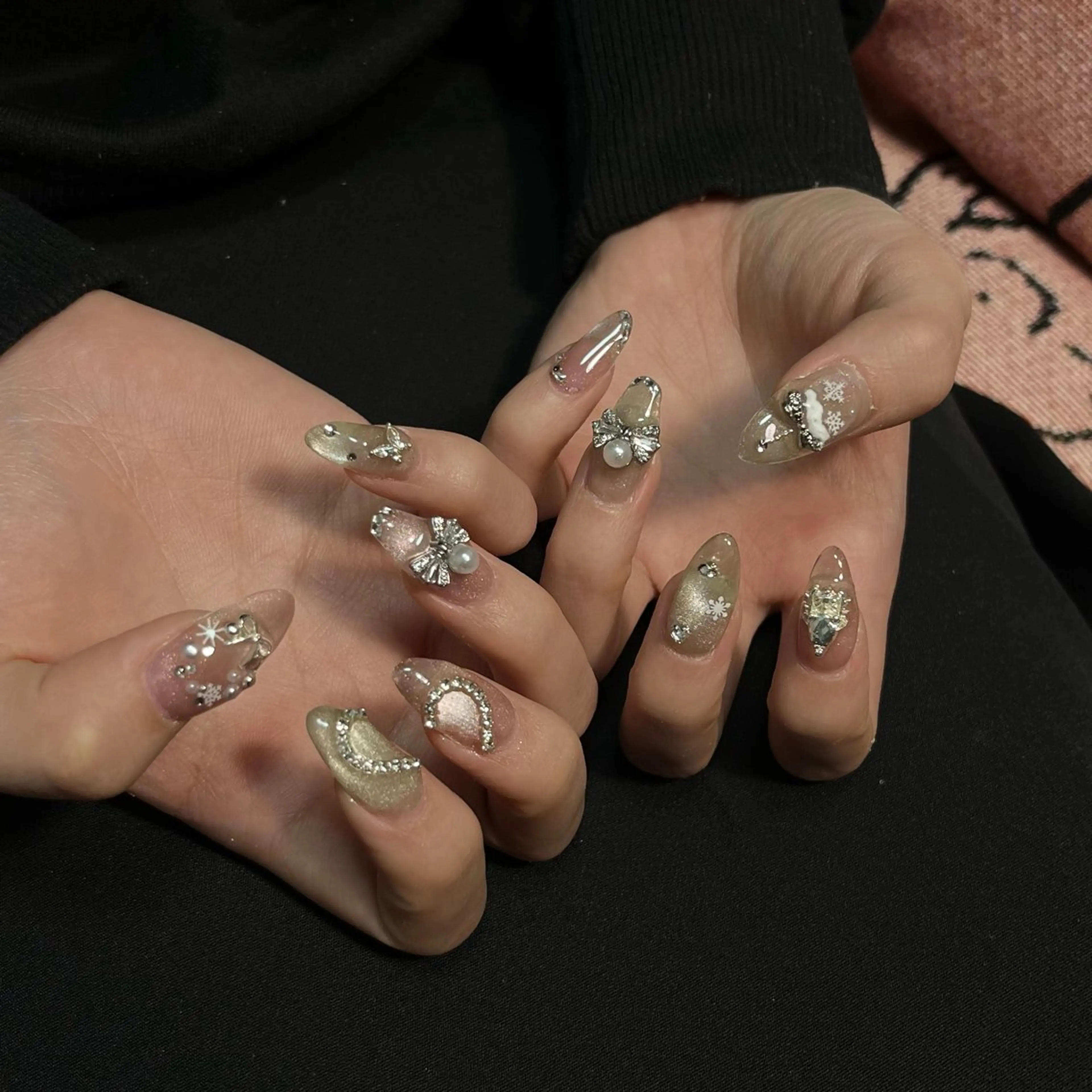 ネイル マグネットネイル nailsalon 702  小夏のネイルデザイン