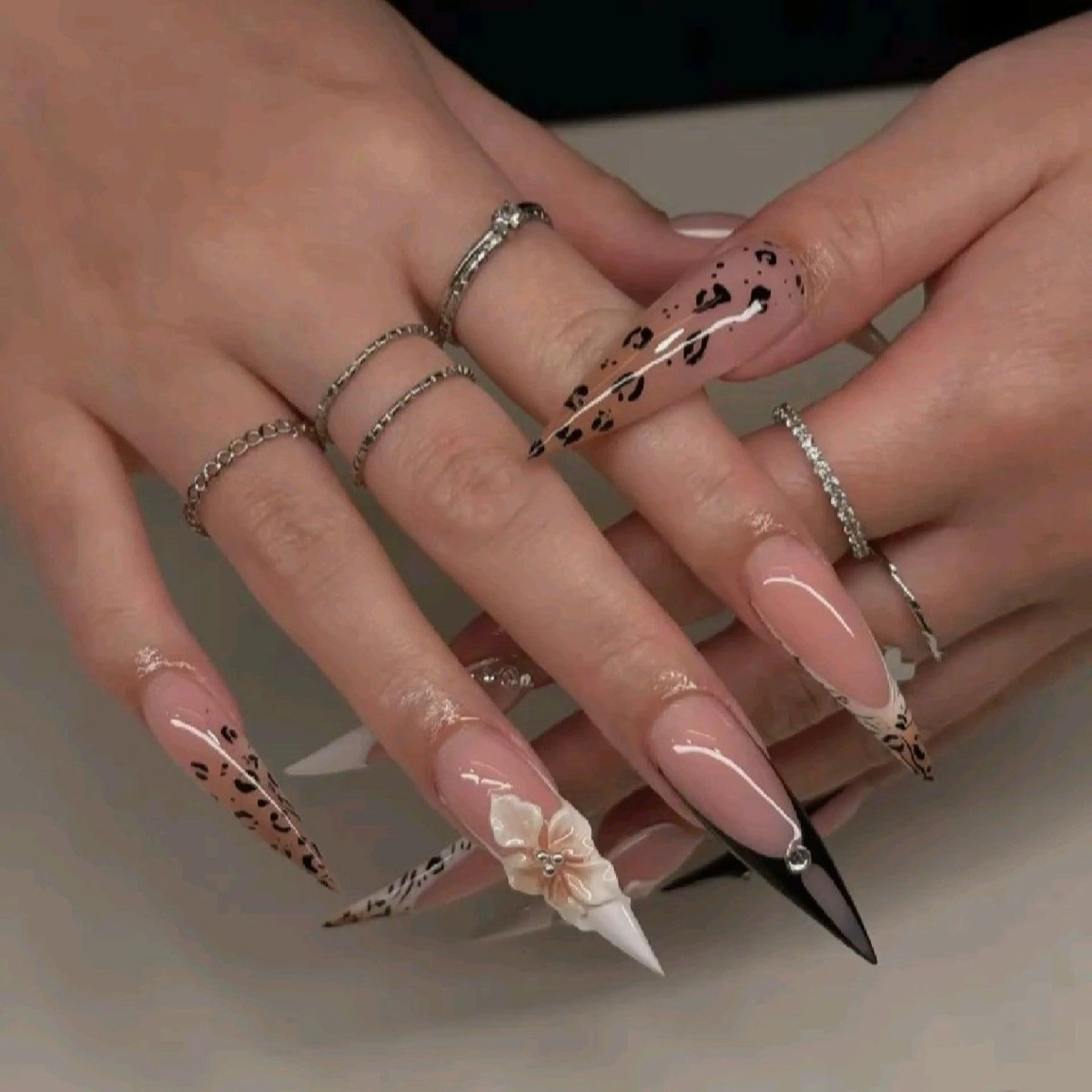 ネイル アートネイル オーロラネイル ブルー チークネイル フットネイル ハンドネイル NICY NAIL 池袋のネイルデザイン