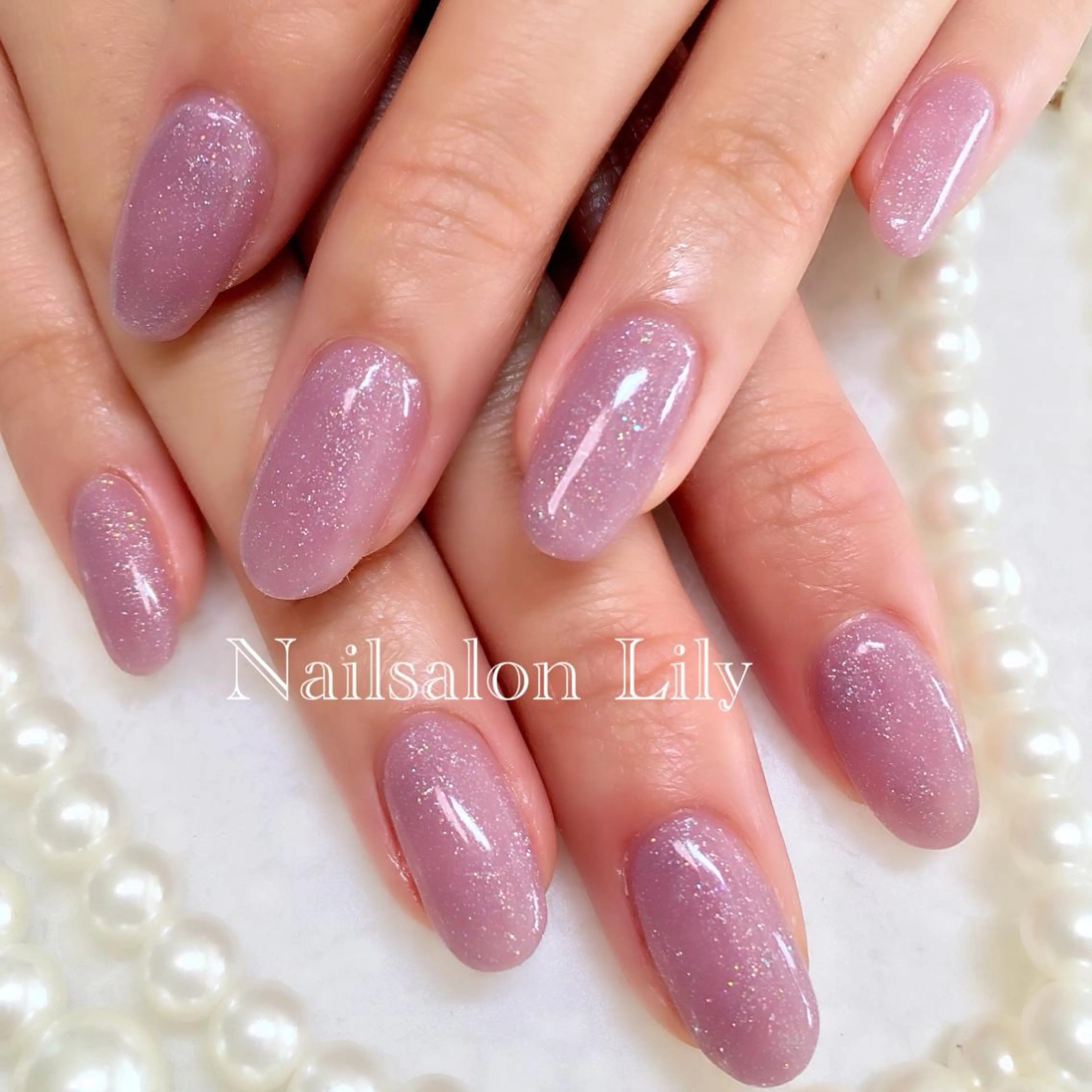 ネイル キラキラネイル ワンカラーネイル Lily*nail 🌻Mii🌻のネイルデザイン