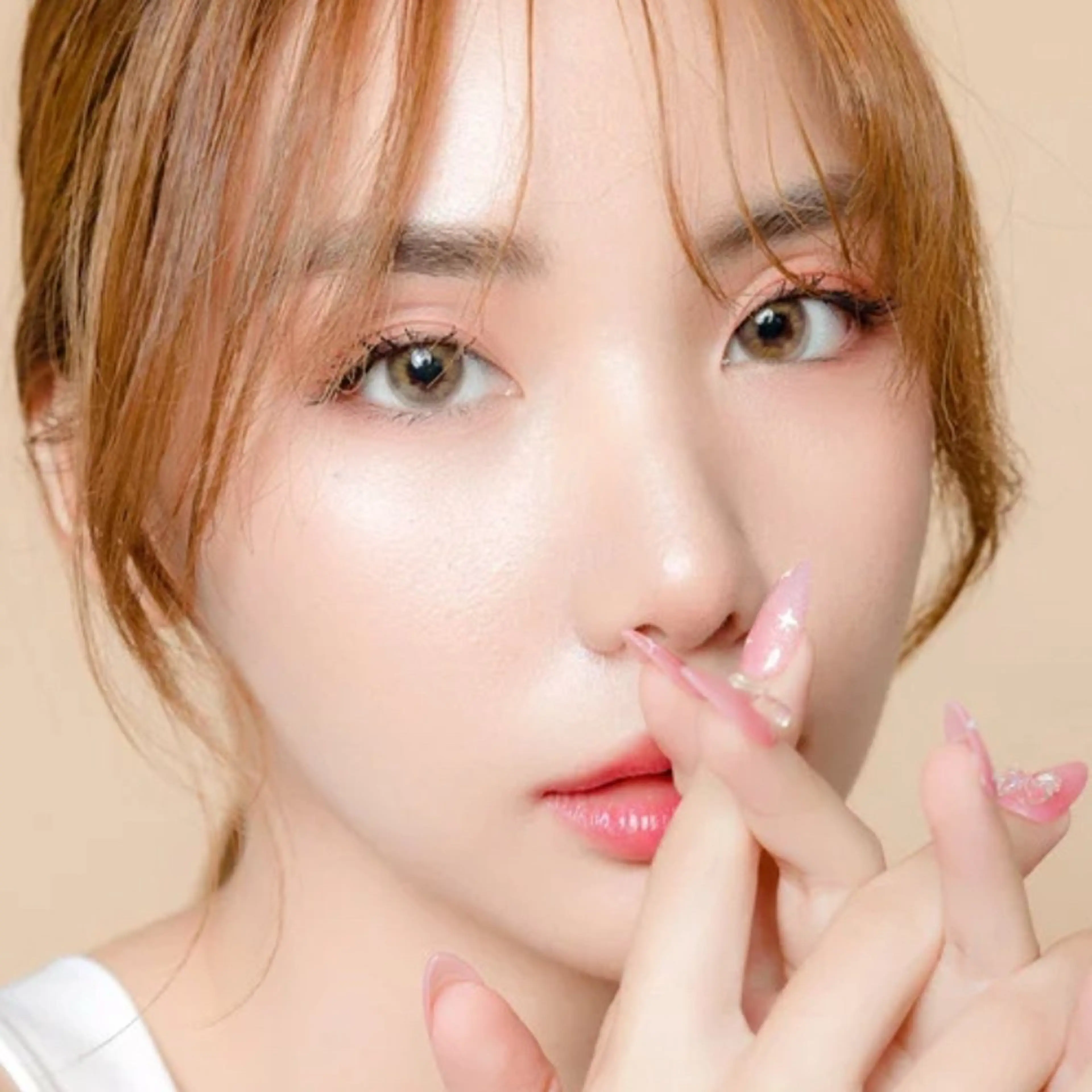 素肌に自信。透明感♡ワックスで手に入れる【顔ワックス】単品の写真