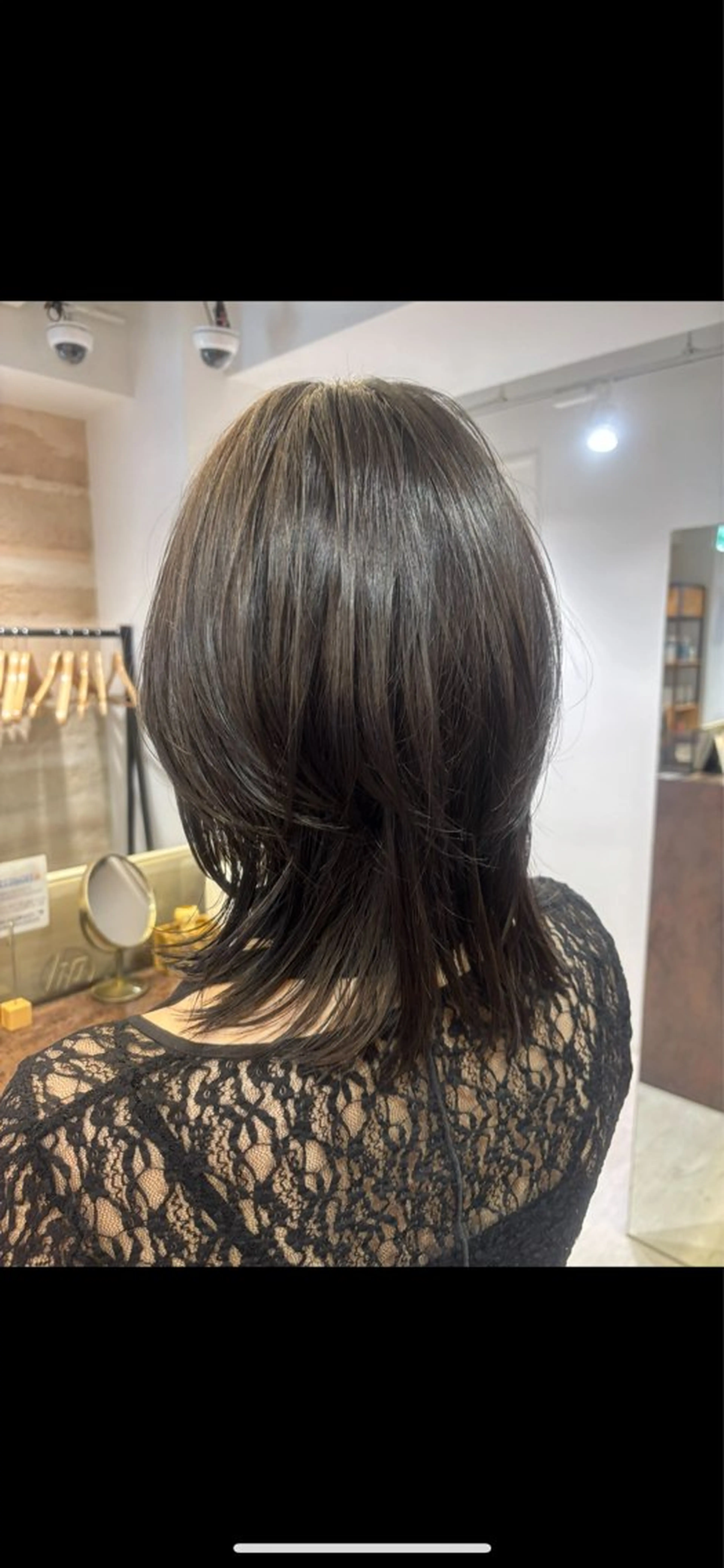 セミロング 髙橋 真香のヘアスタイル