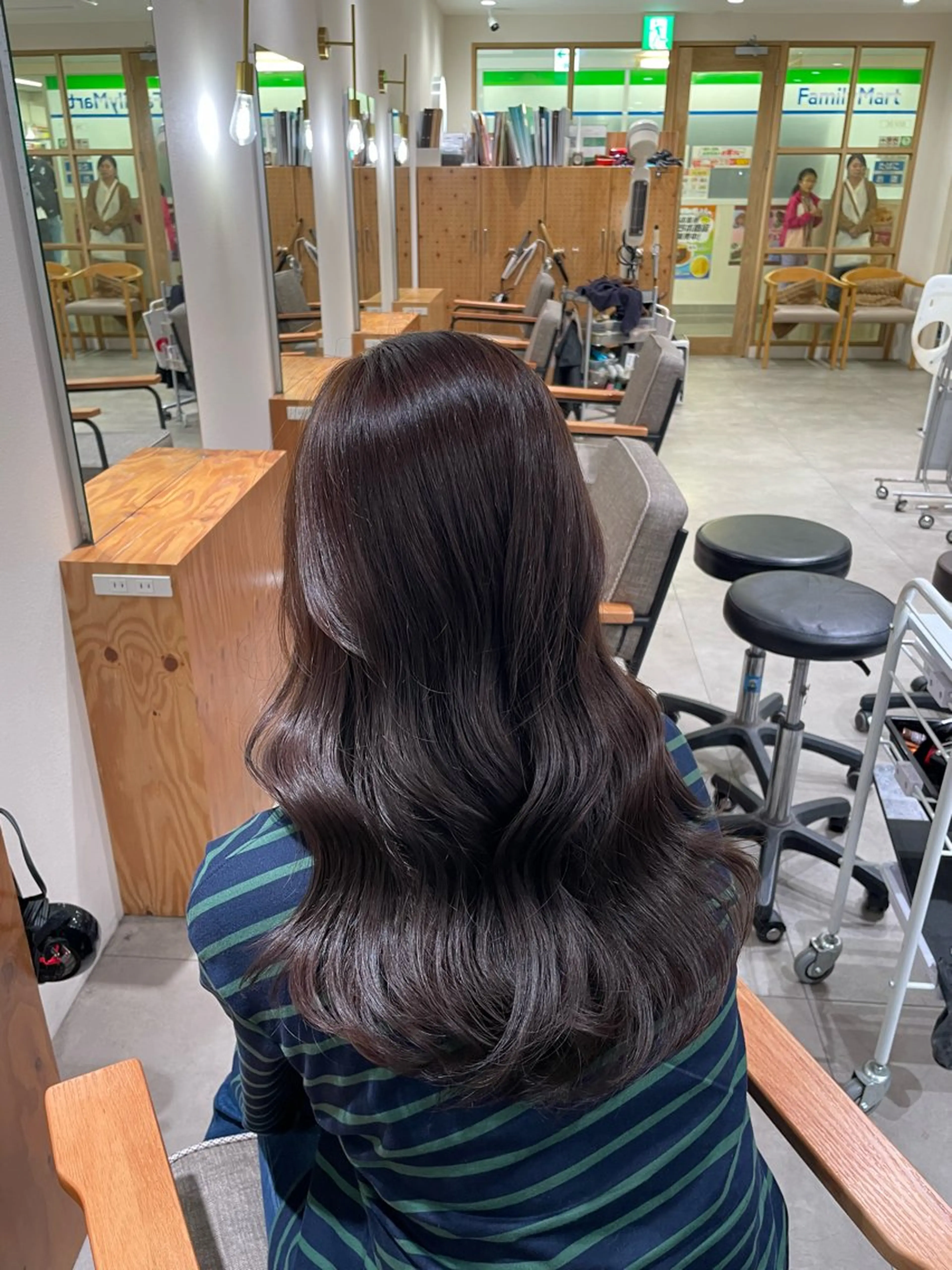 セミロング カラー カット ヘアカラー 美髪と似合わせのサロンenn(エン)所属・ENN藤本 大輝艶感カラーのヘアスタイル