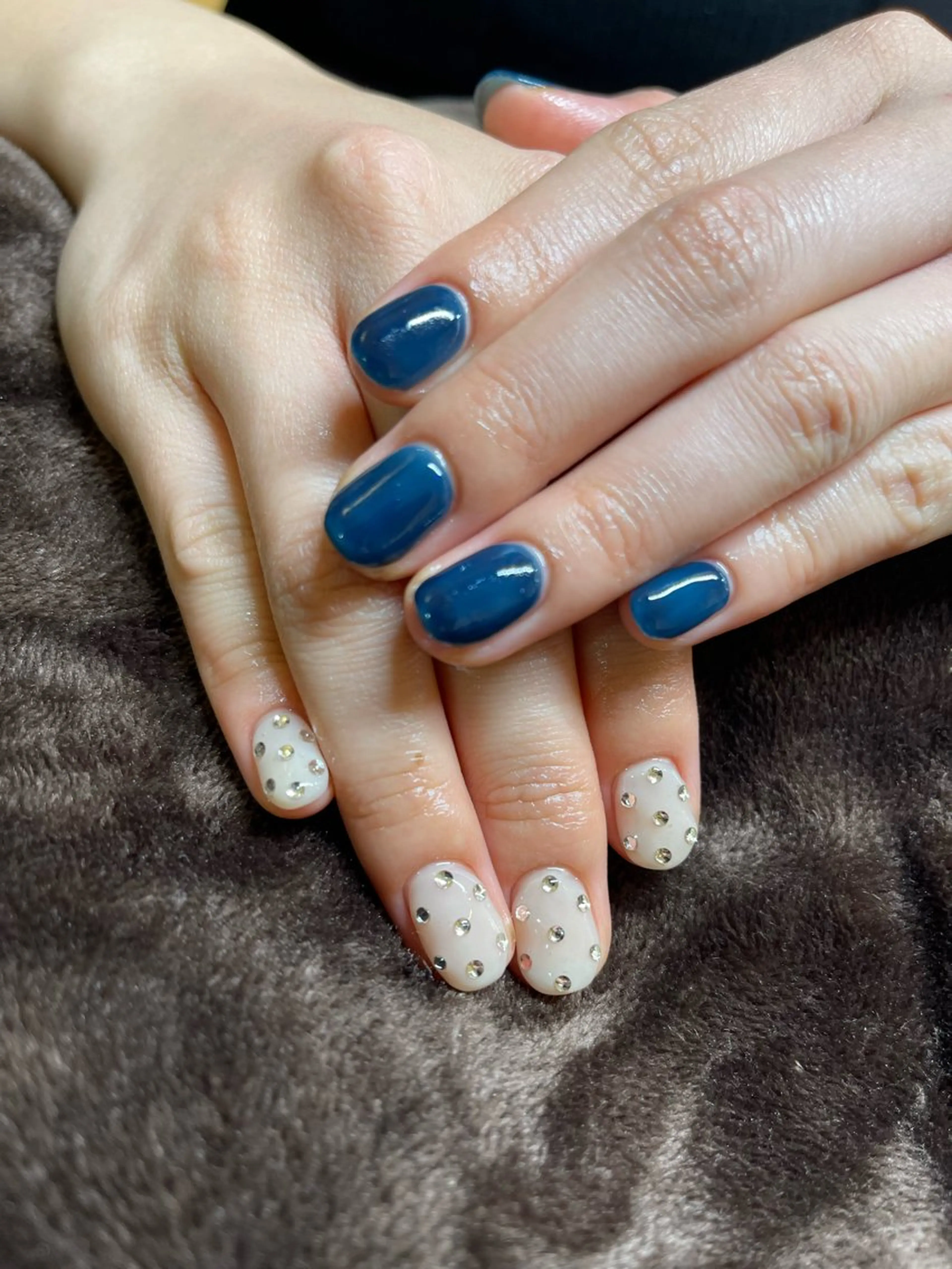 ネイル ハンドネイル 安藤 沙妃のヘアスタイル