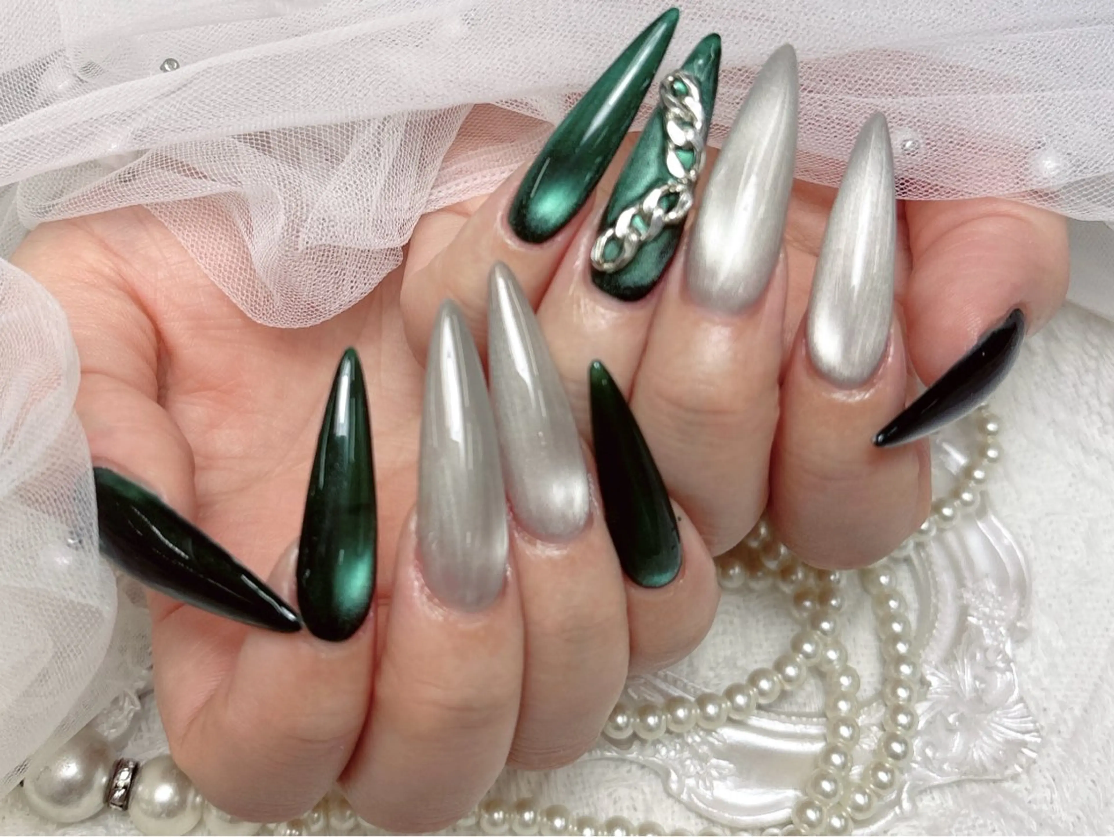 ネイル ハンドネイル アールワン NAIL SALONのネイルデザイン