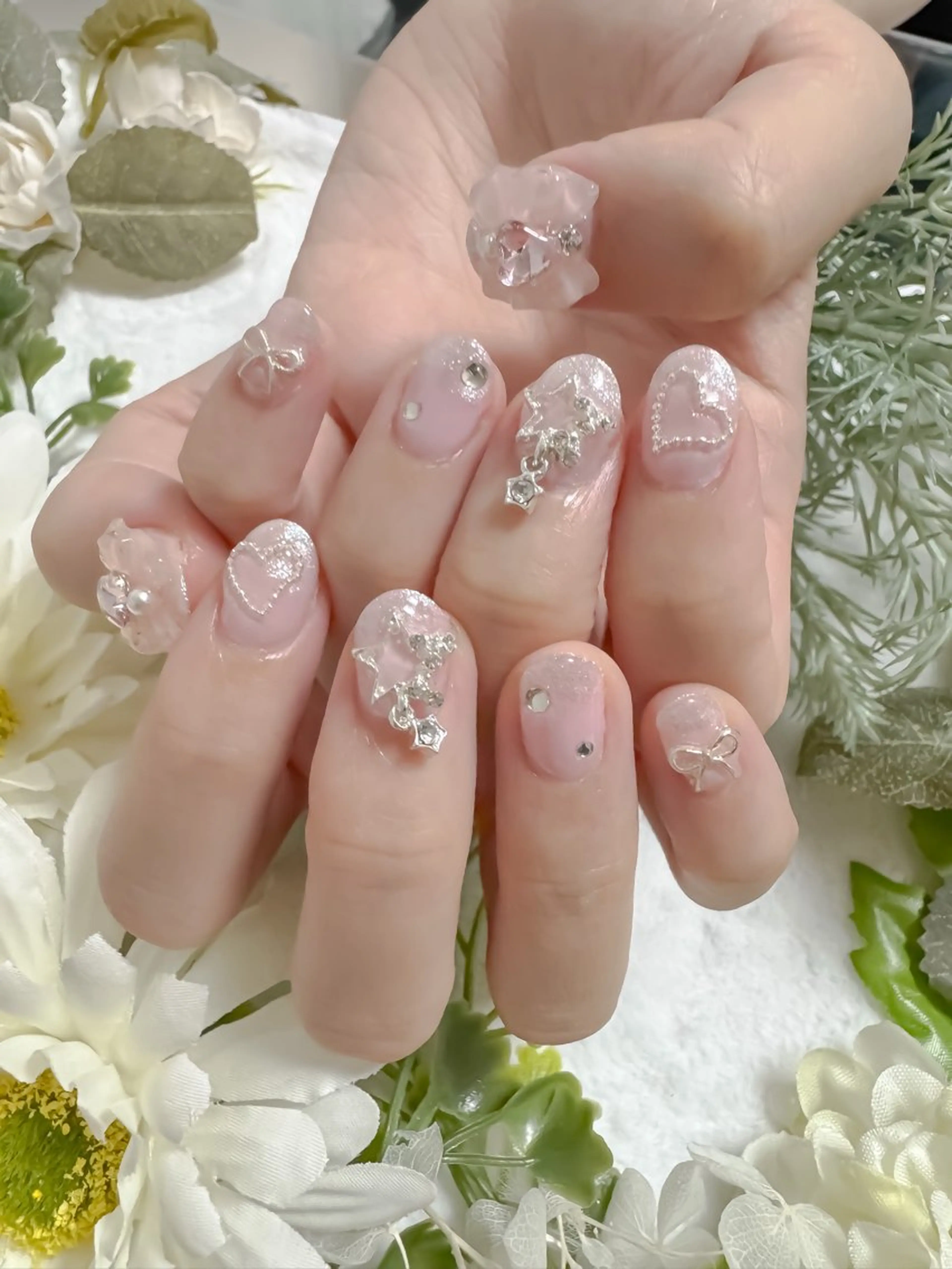 ネイル ハンドネイル 佐藤 桃菜のネイルデザイン