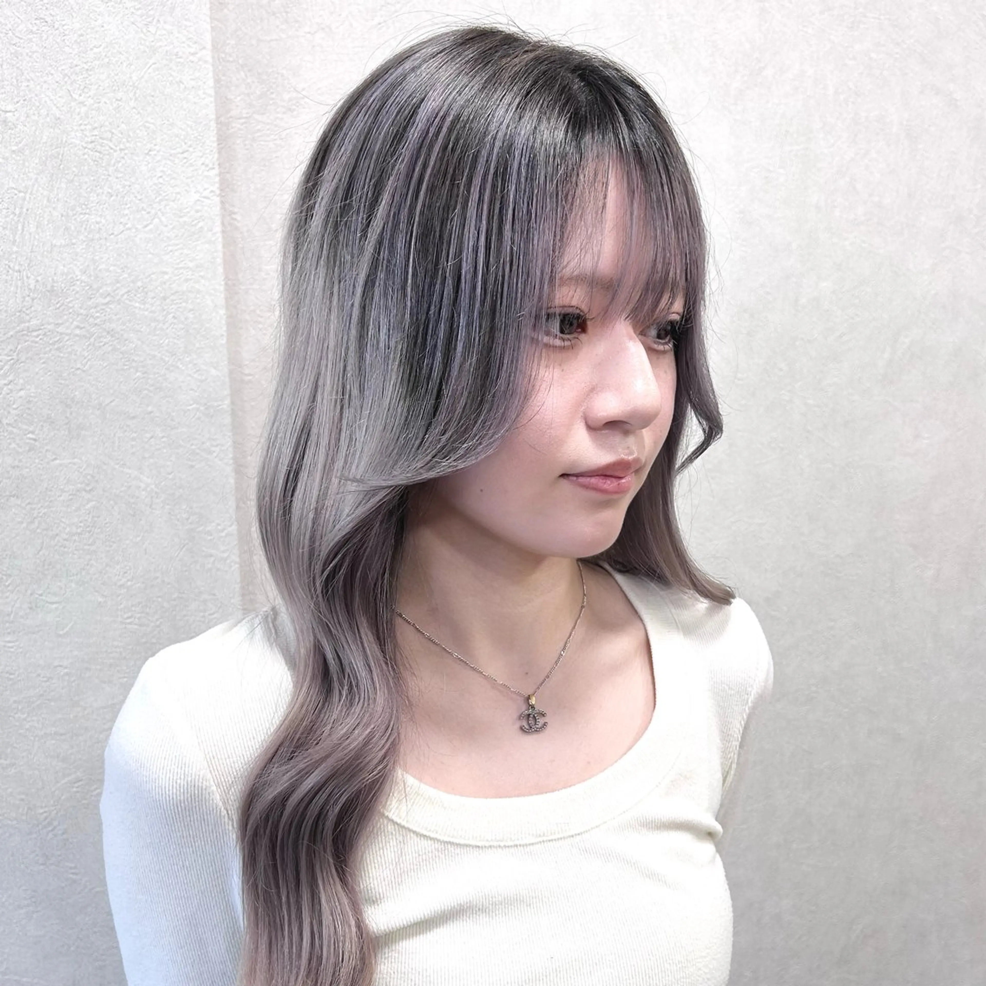 ロング カラー ヘアカラー トリートメント 井手 孔介のヘアスタイル