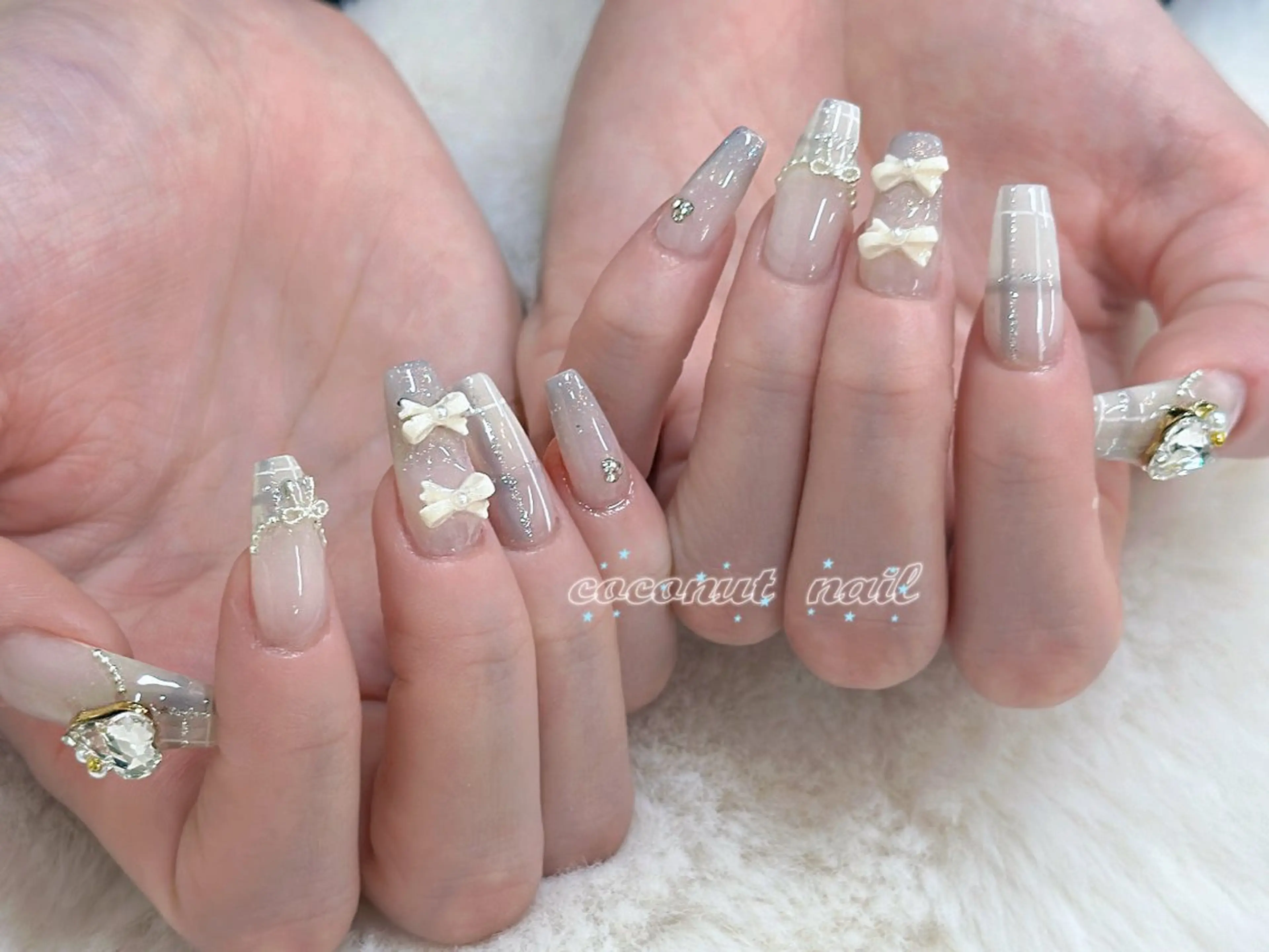 ネイル ココナッツネイル 四ツ谷店 ツキのネイルデザイン