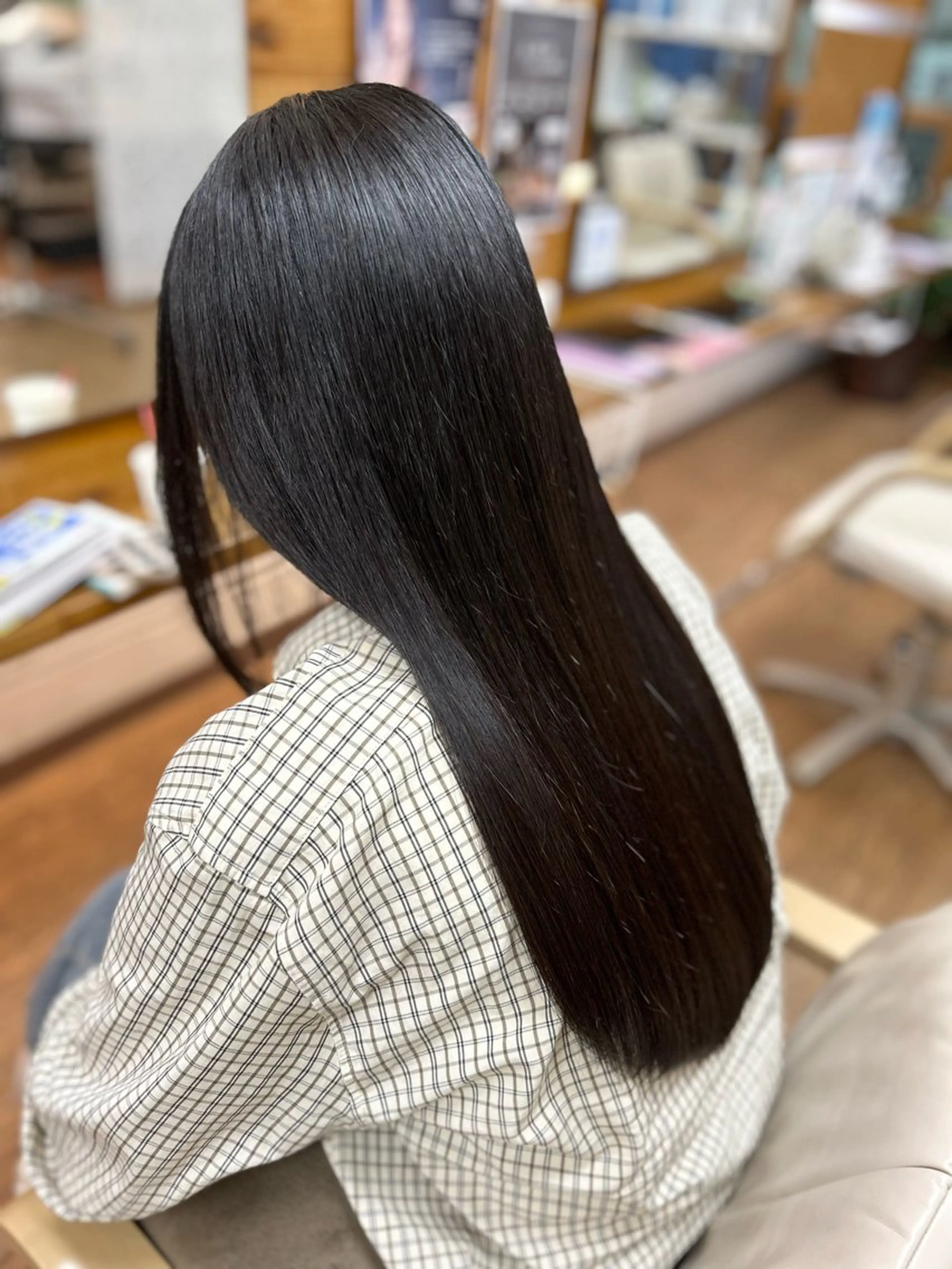 ロング 神谷 千明のヘアスタイル